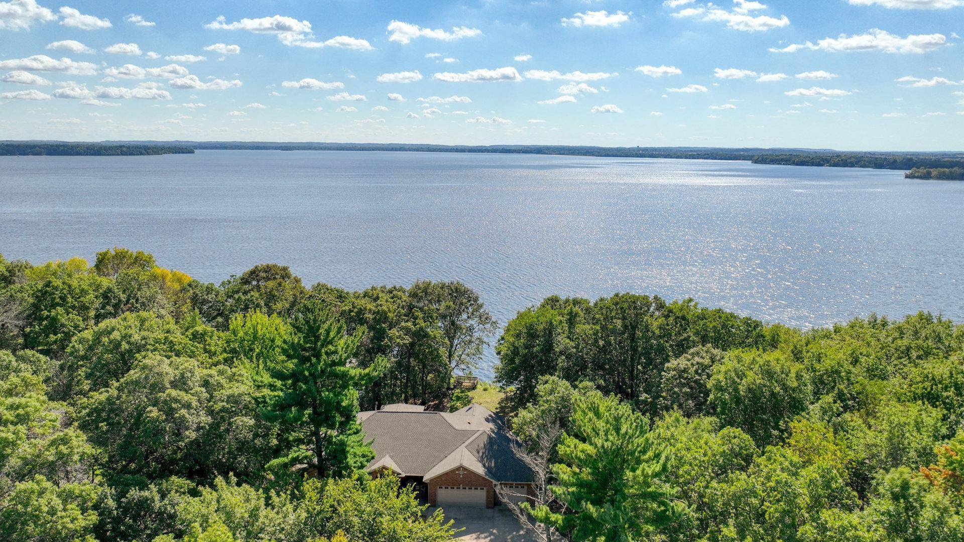 17107 95th AVE, Anson Twp, WI 54729
