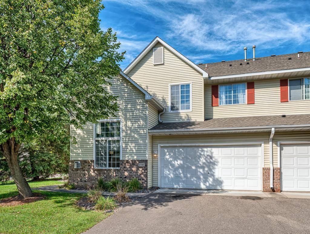 8910 Olive LN N, Maple Grove, MN 55311