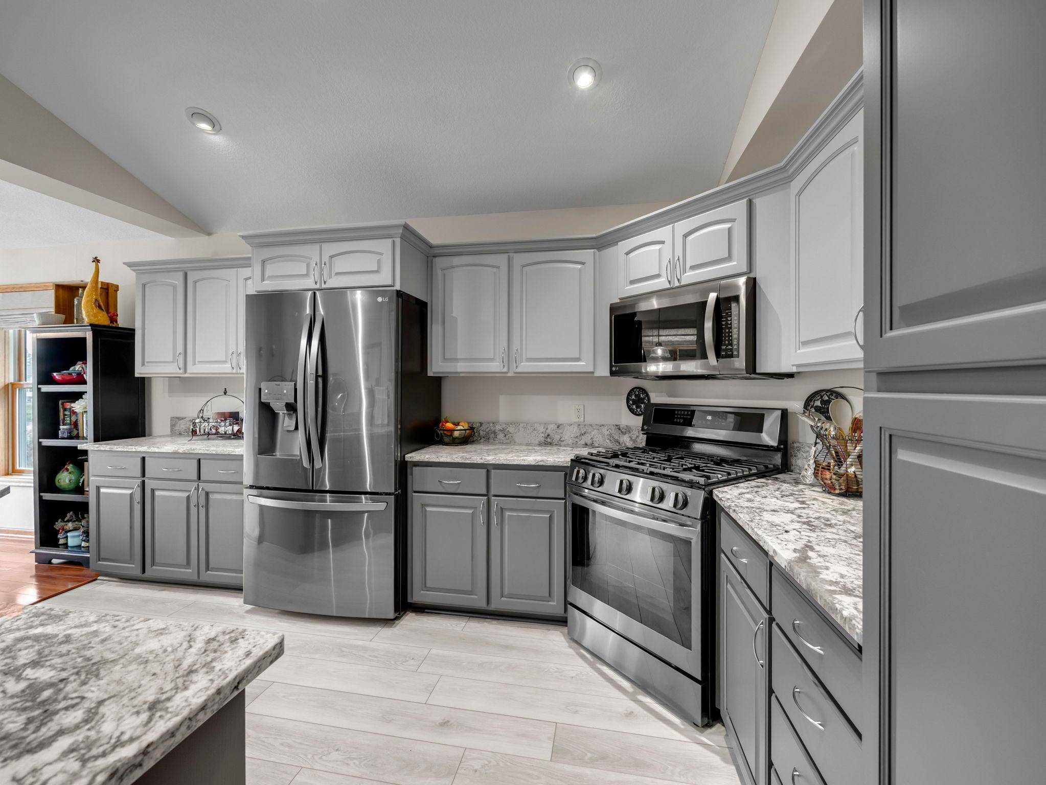 4949 Kama LN NE, Albertville, MN 55301