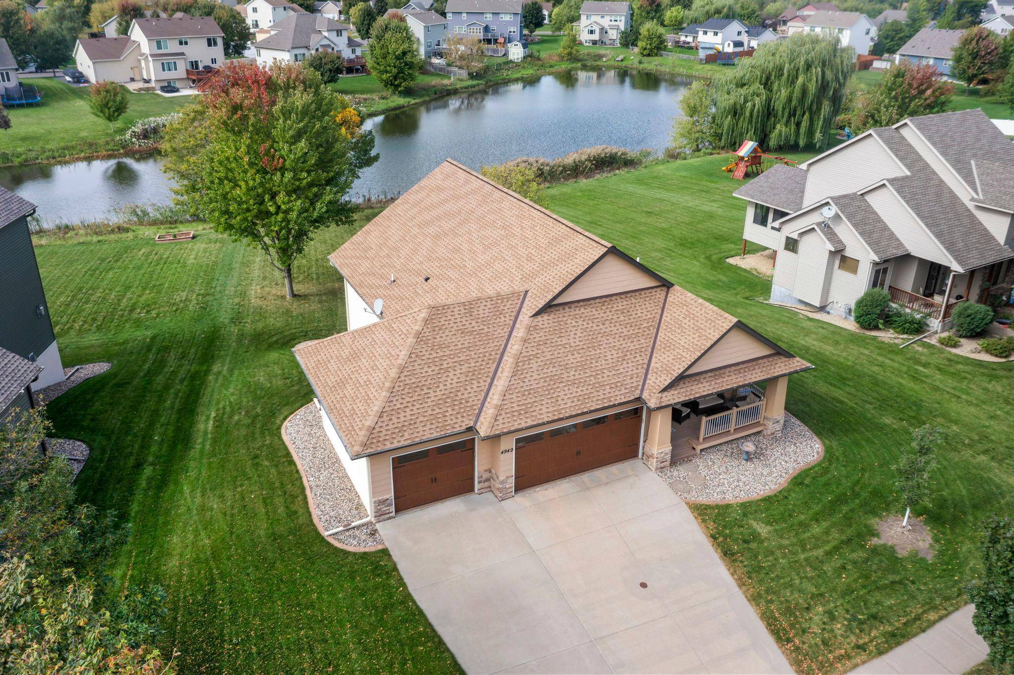 4949 Kama LN NE, Albertville, MN 55301