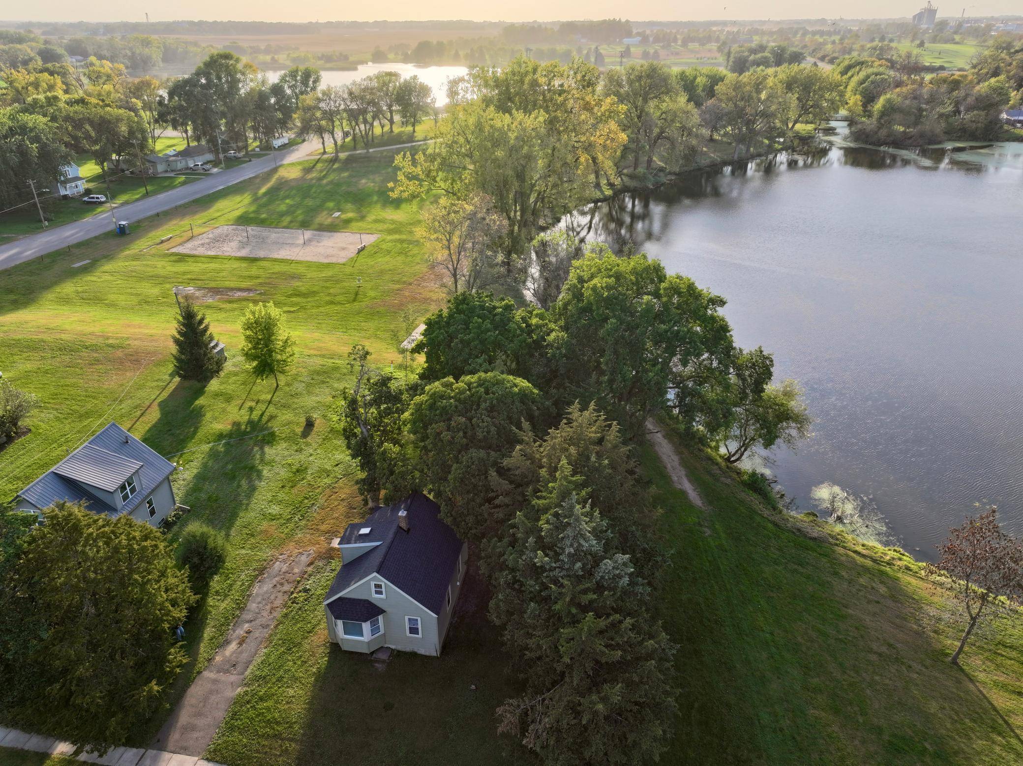 402 4th ST S, Atwater, MN 56209