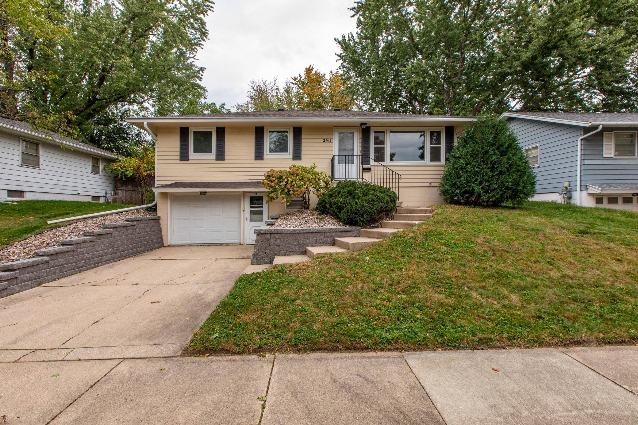 2411 18 1/2 ST NW, Rochester, MN 55901
