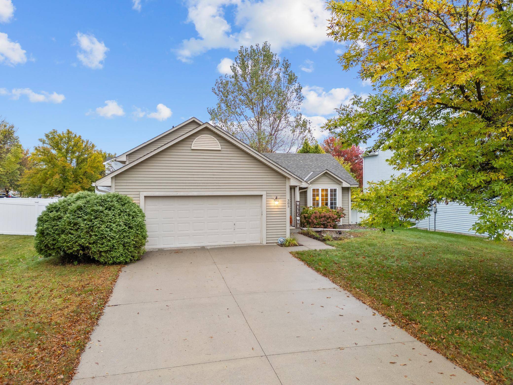 305 Groff ST, Carver, MN 55315
