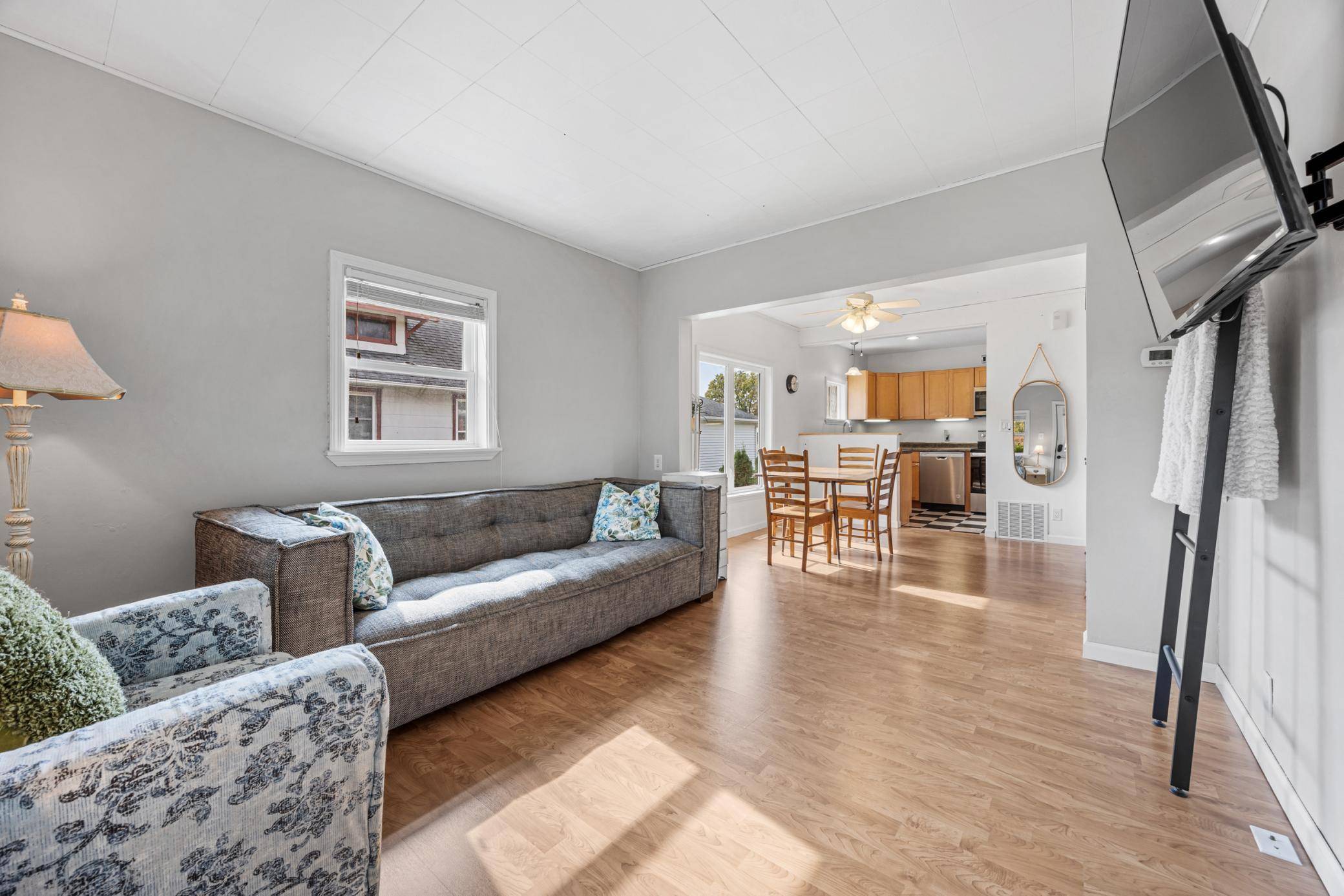 205 6th ST SE, Barnesville, MN 56514