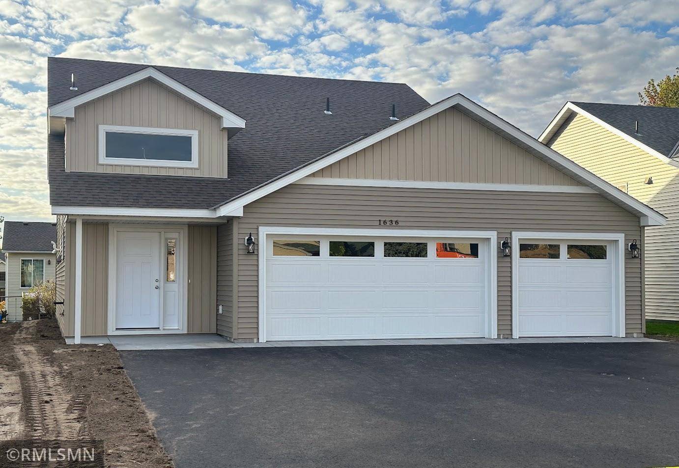 1636 Park View LN NE, Sauk Rapids, MN 56379
