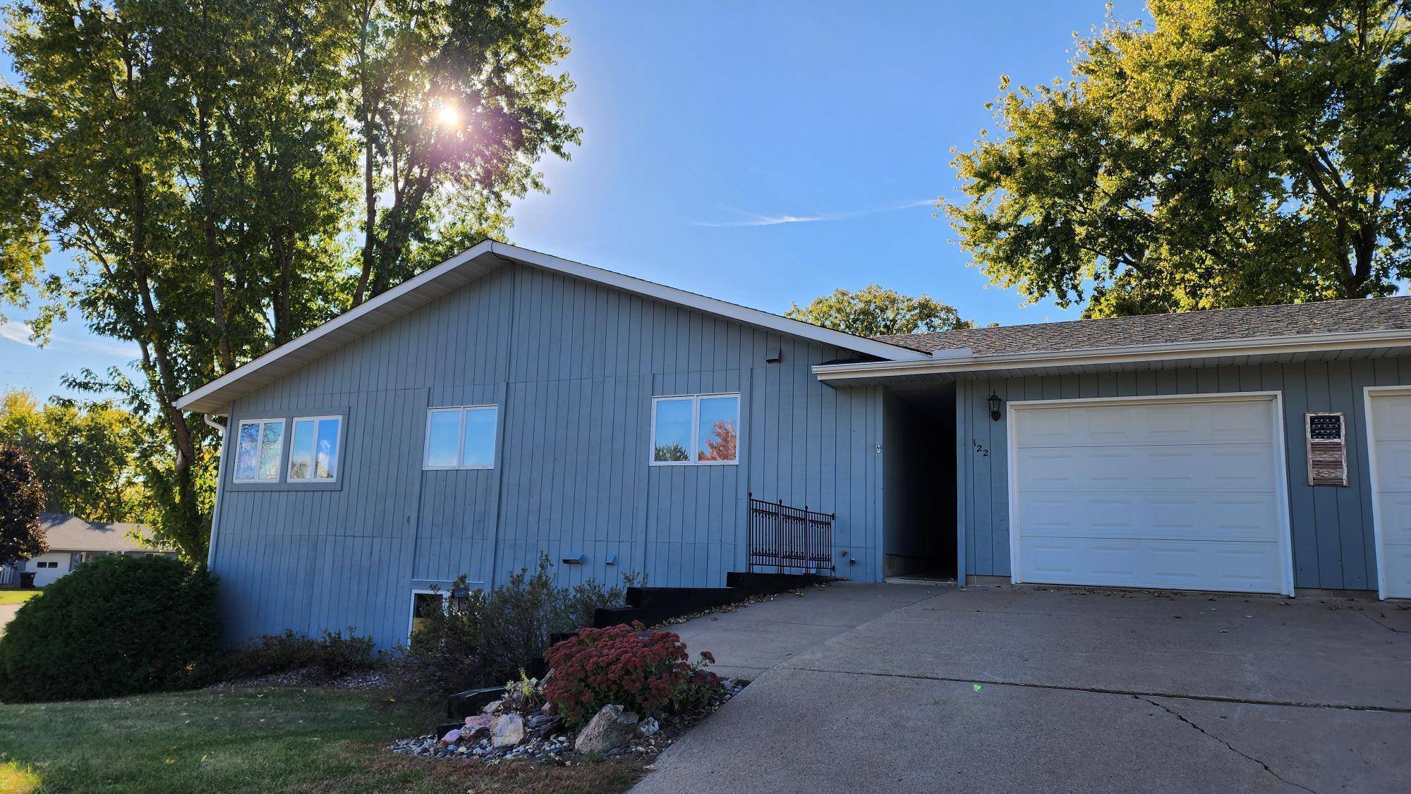 122 Floyd ST S #2, Cannon Falls, MN 55009