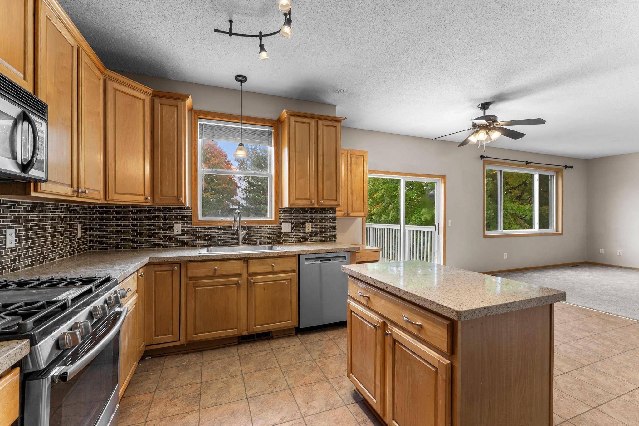 14440 Flax WAY, Apple Valley, MN 55124
