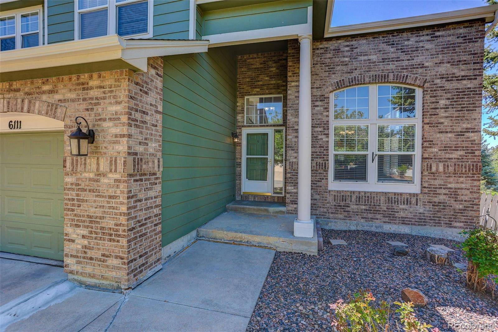 6111 S Kirk ST, Aurora, CO 80016