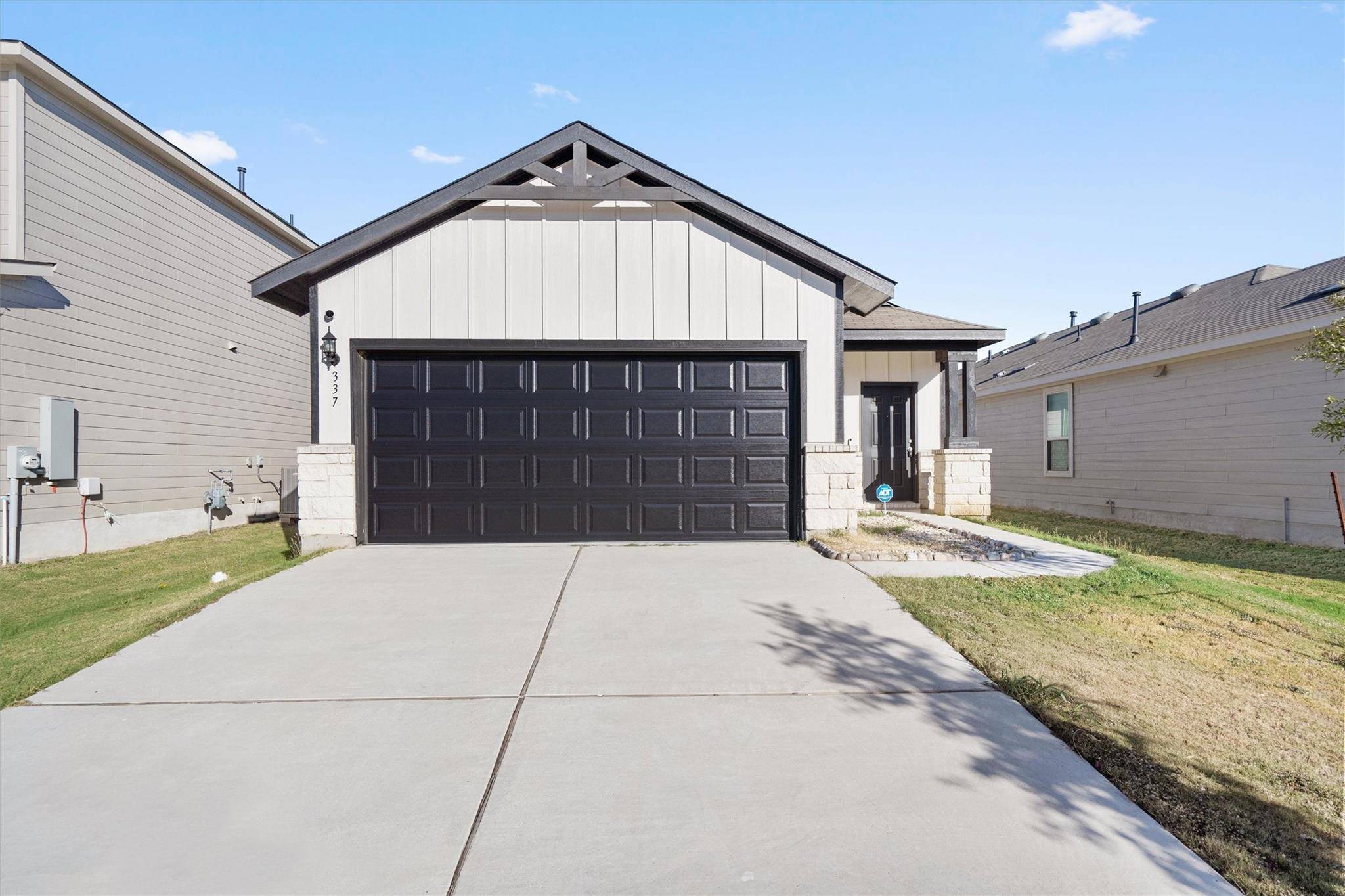 337 Harper LN, Georgetown, TX 78626