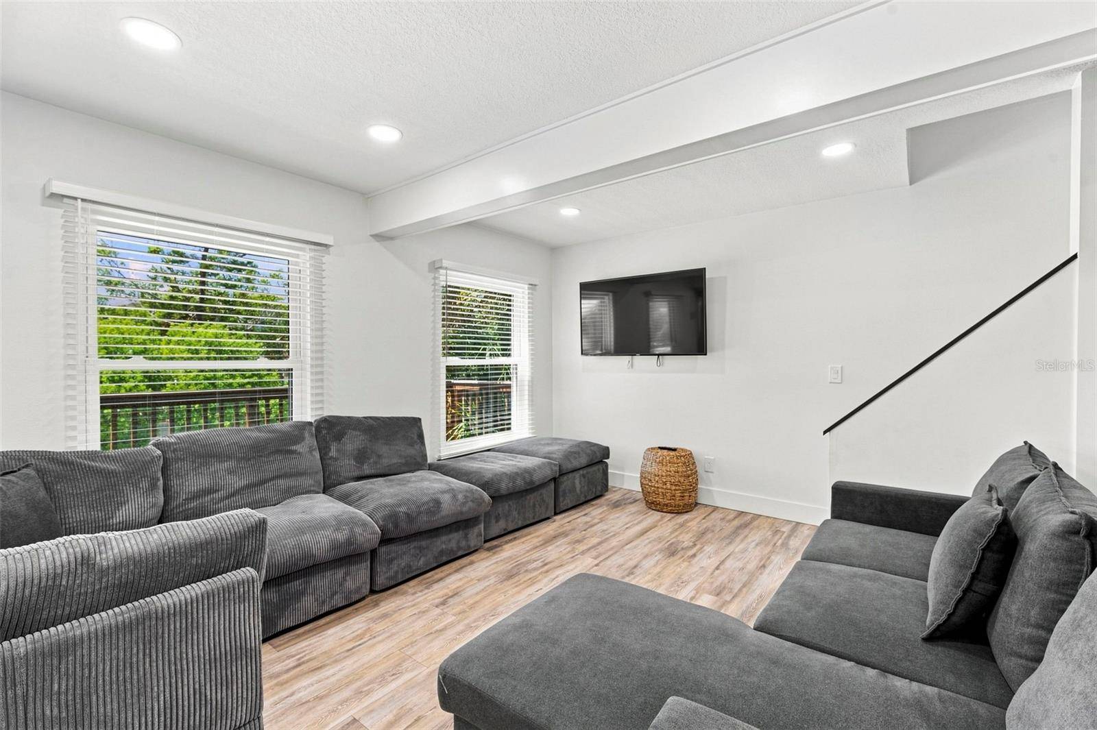 113 4TH AVE, St Pete Beach, FL 33706