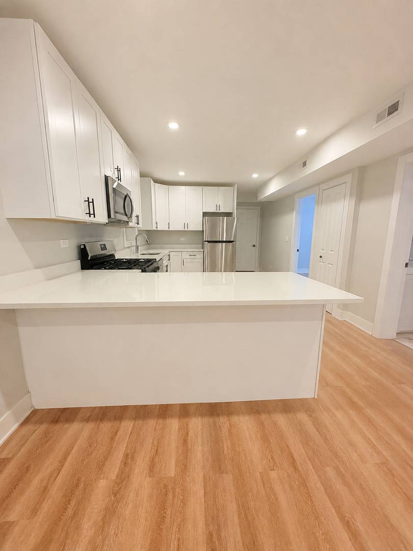 2850 N Avers AVE #G, Chicago, IL 60618