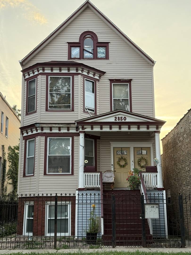 2850 N Avers AVE #G, Chicago, IL 60618