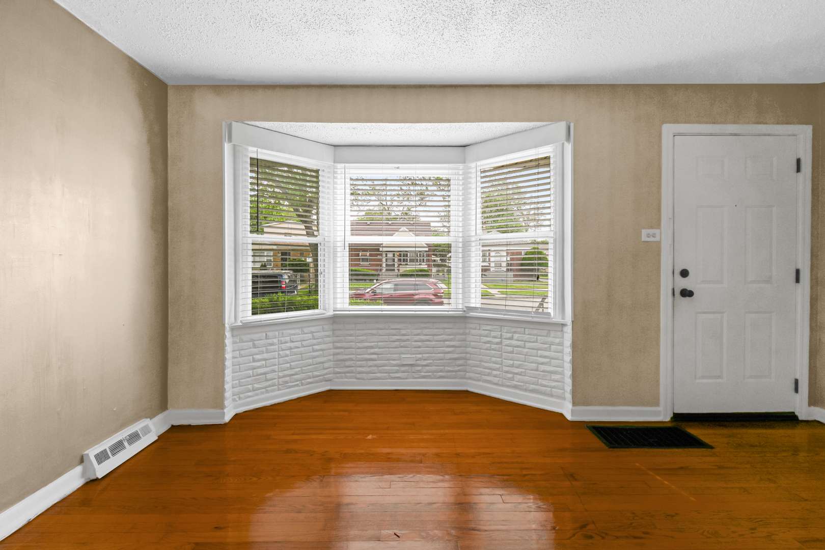 12755 S PARNELL ST, Chicago, IL 60628