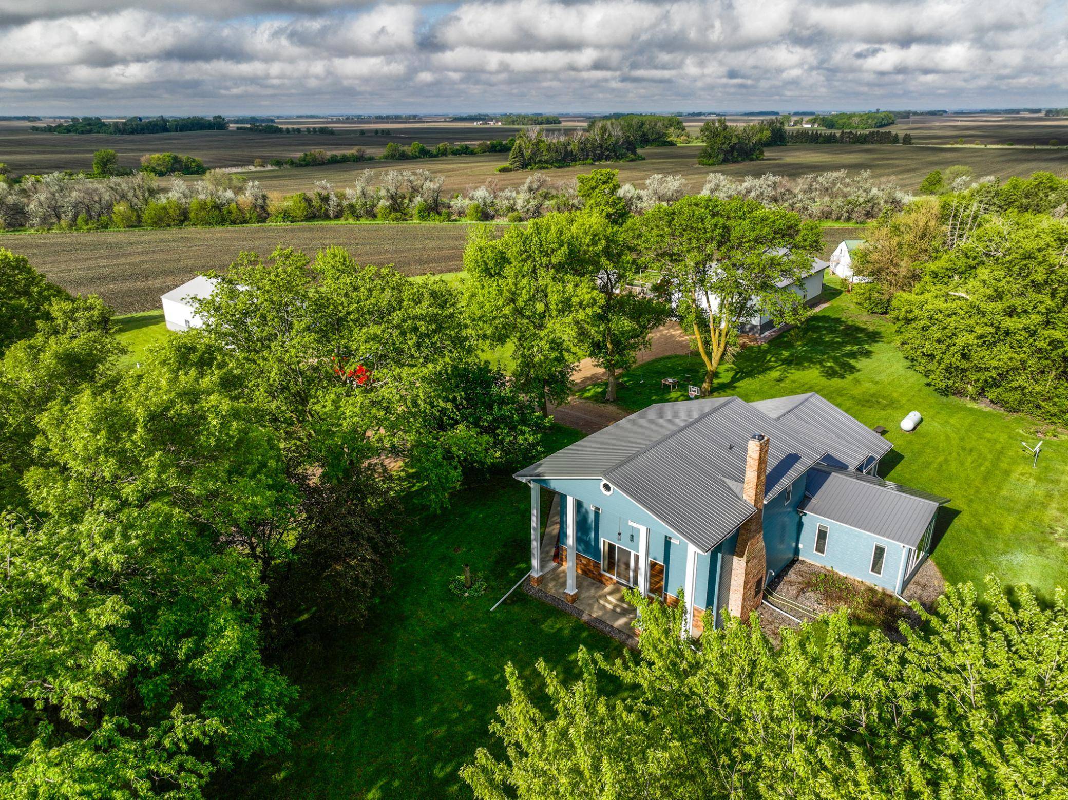 2675 380th ST, Boyd, MN 56218