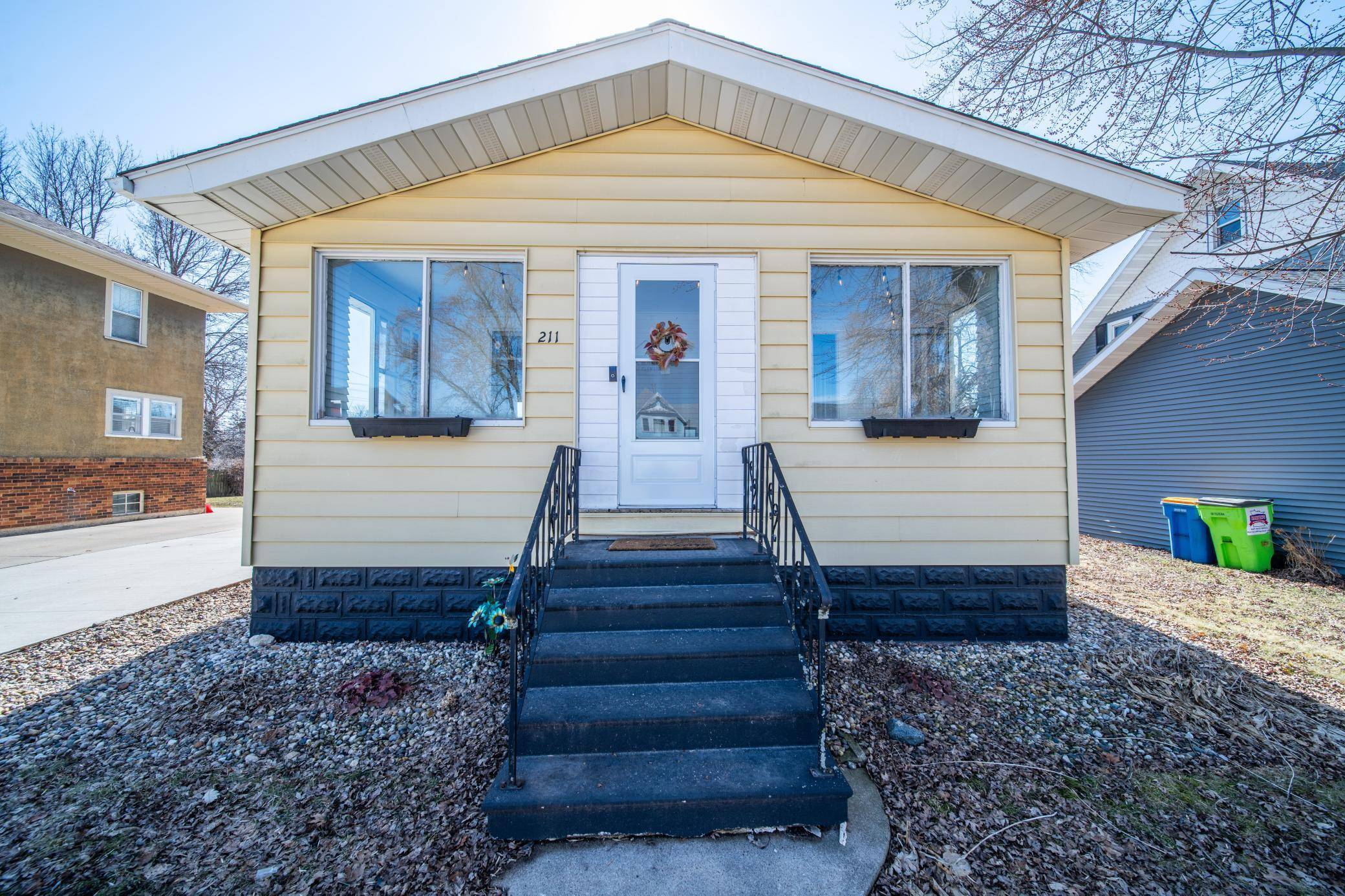 211 E Main St, Blooming Prairie, MN 55917