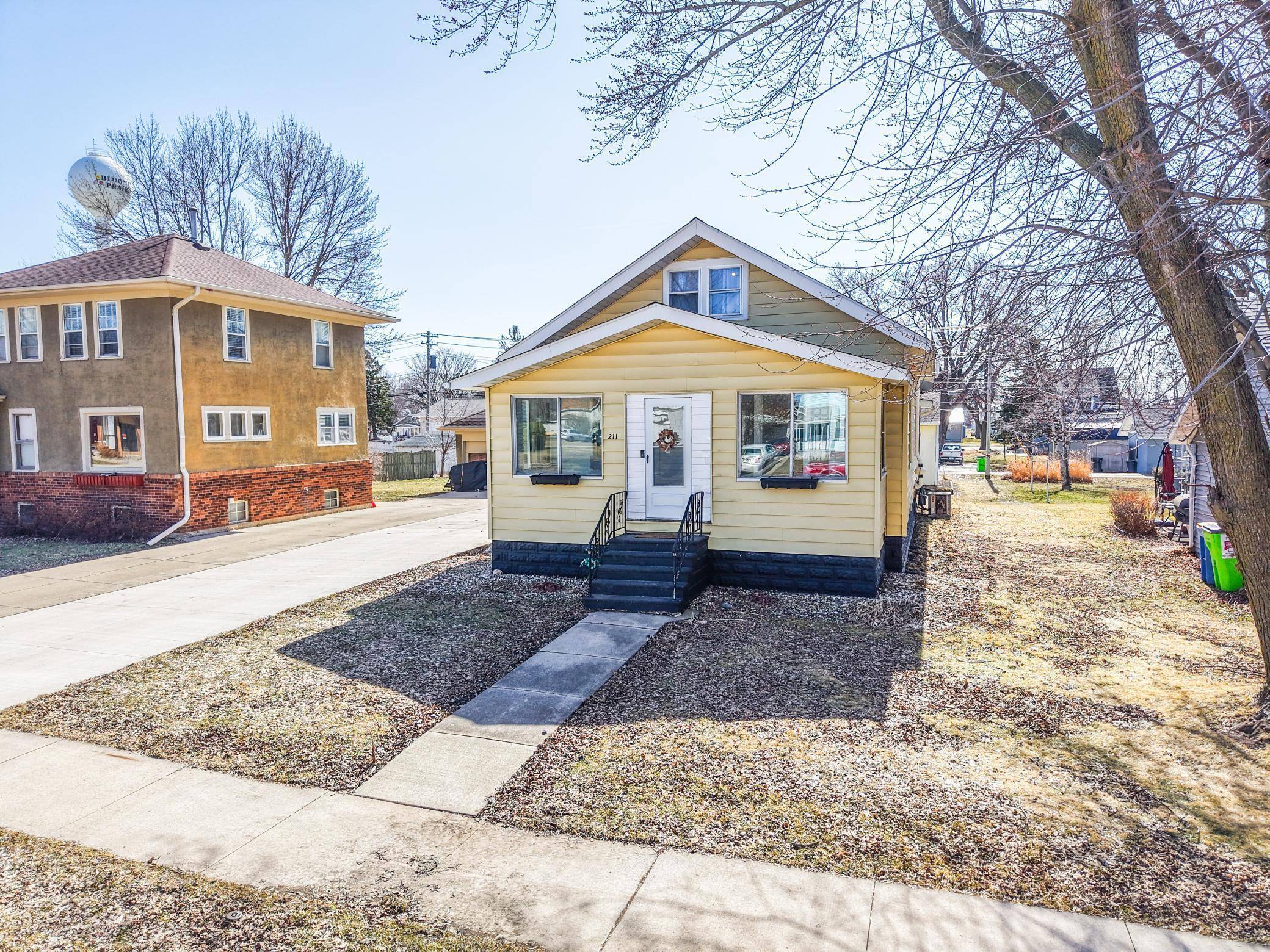 211 E Main St, Blooming Prairie, MN 55917