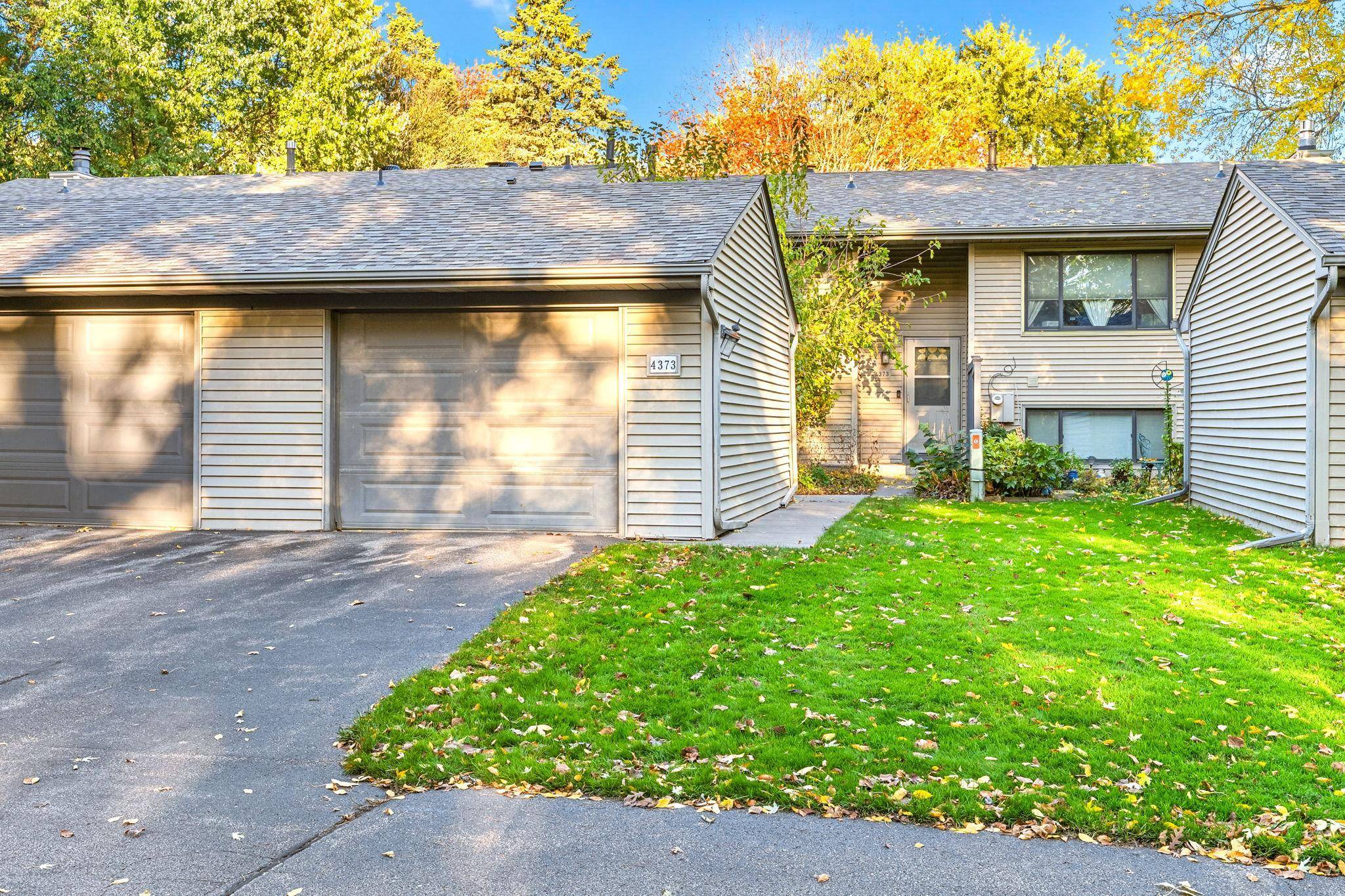 4373 Arden View CT, Arden Hills, MN 55112