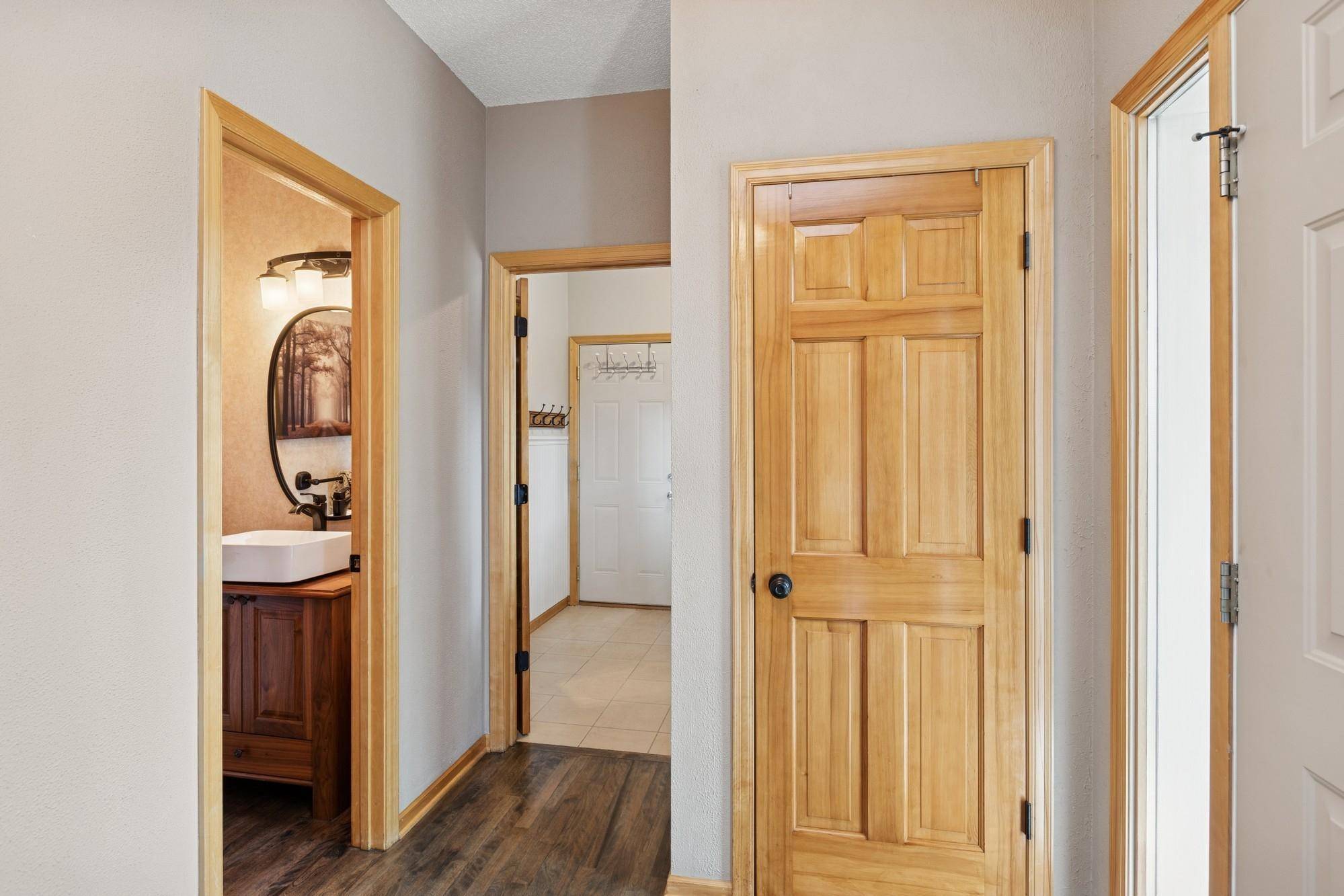 14057 Flintwood CT, Apple Valley, MN 55124