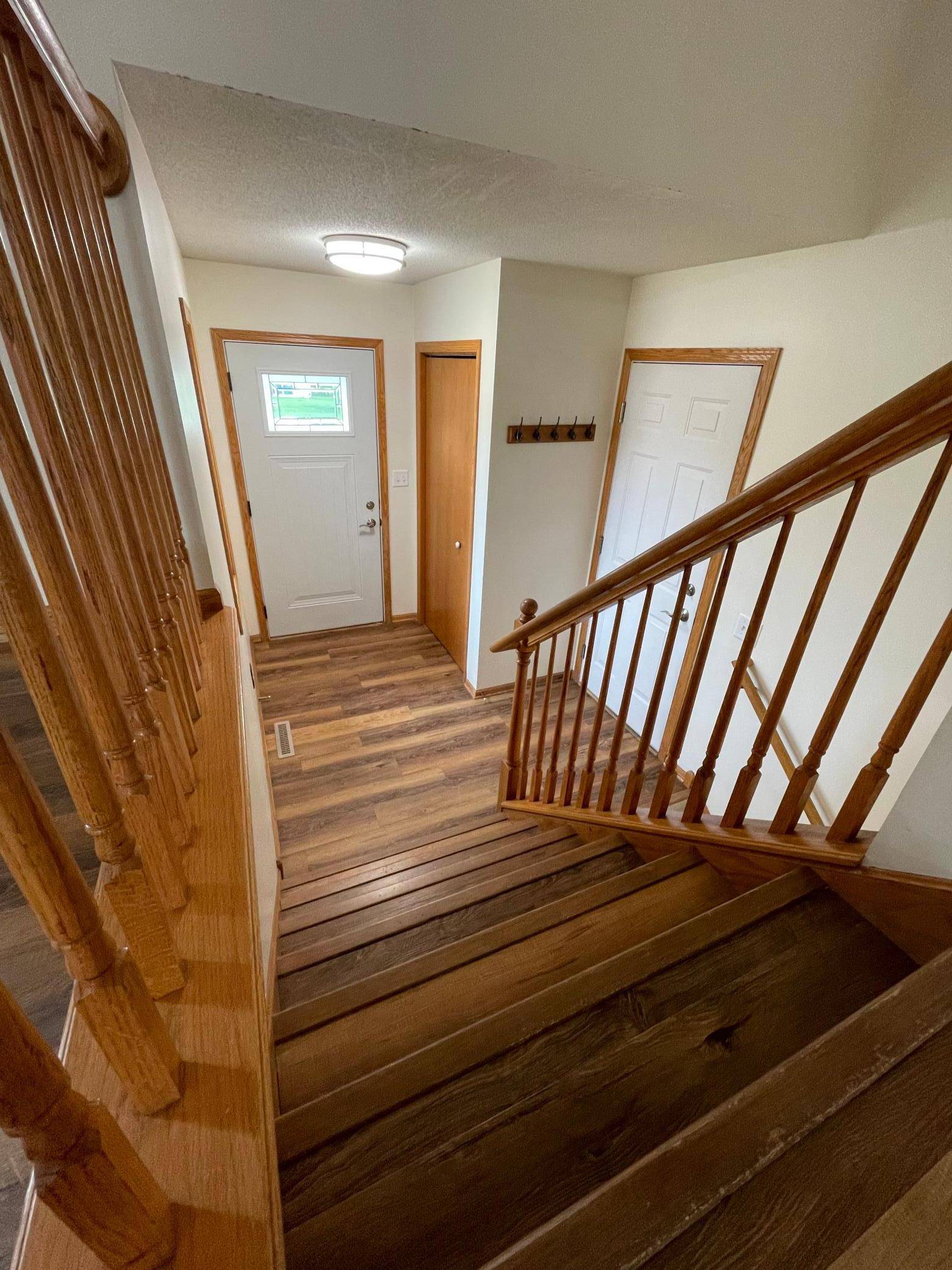 306 10th AVE NW, Dodge Center, MN 55927