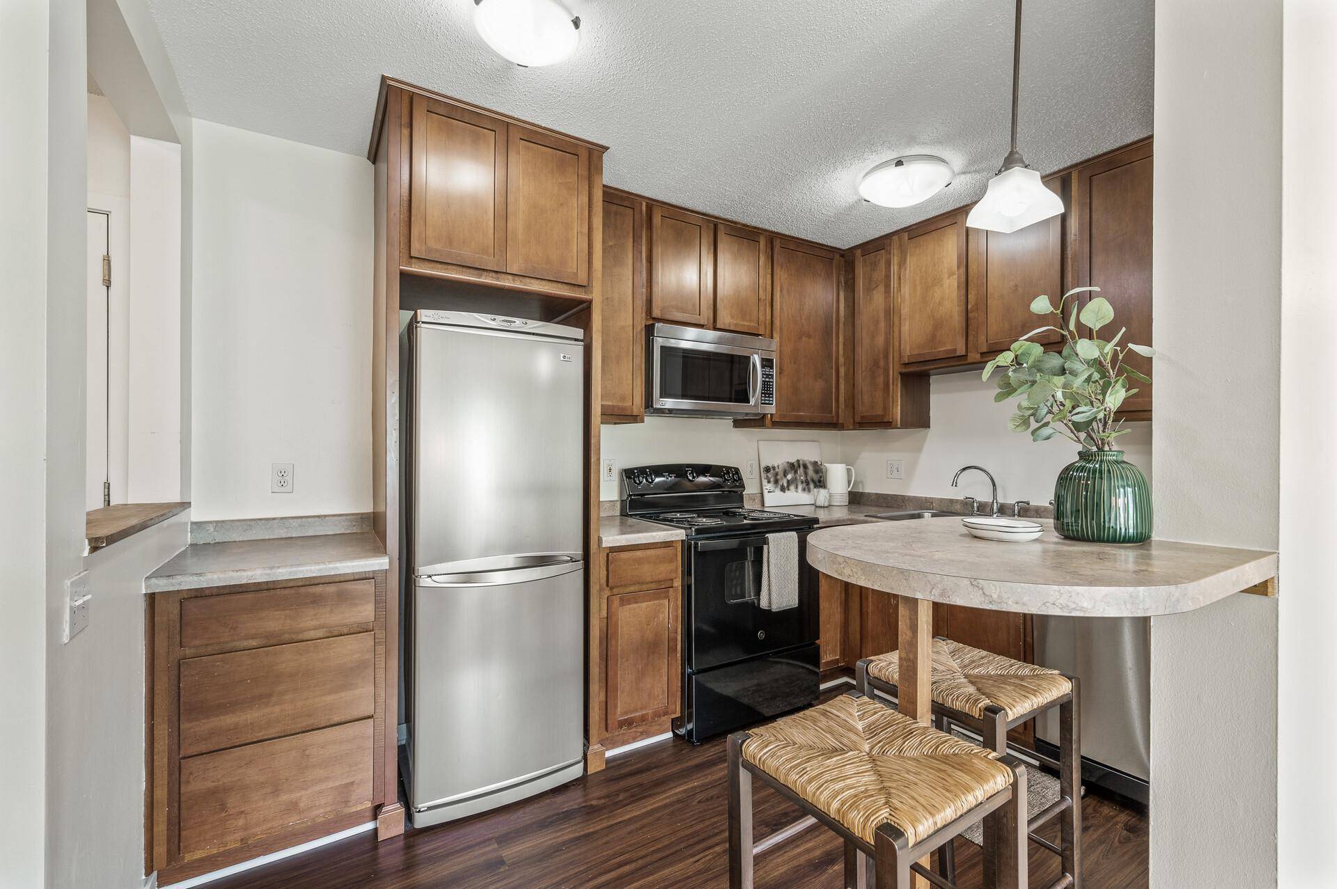 3729 Snelling AVE #108, Minneapolis, MN 55406