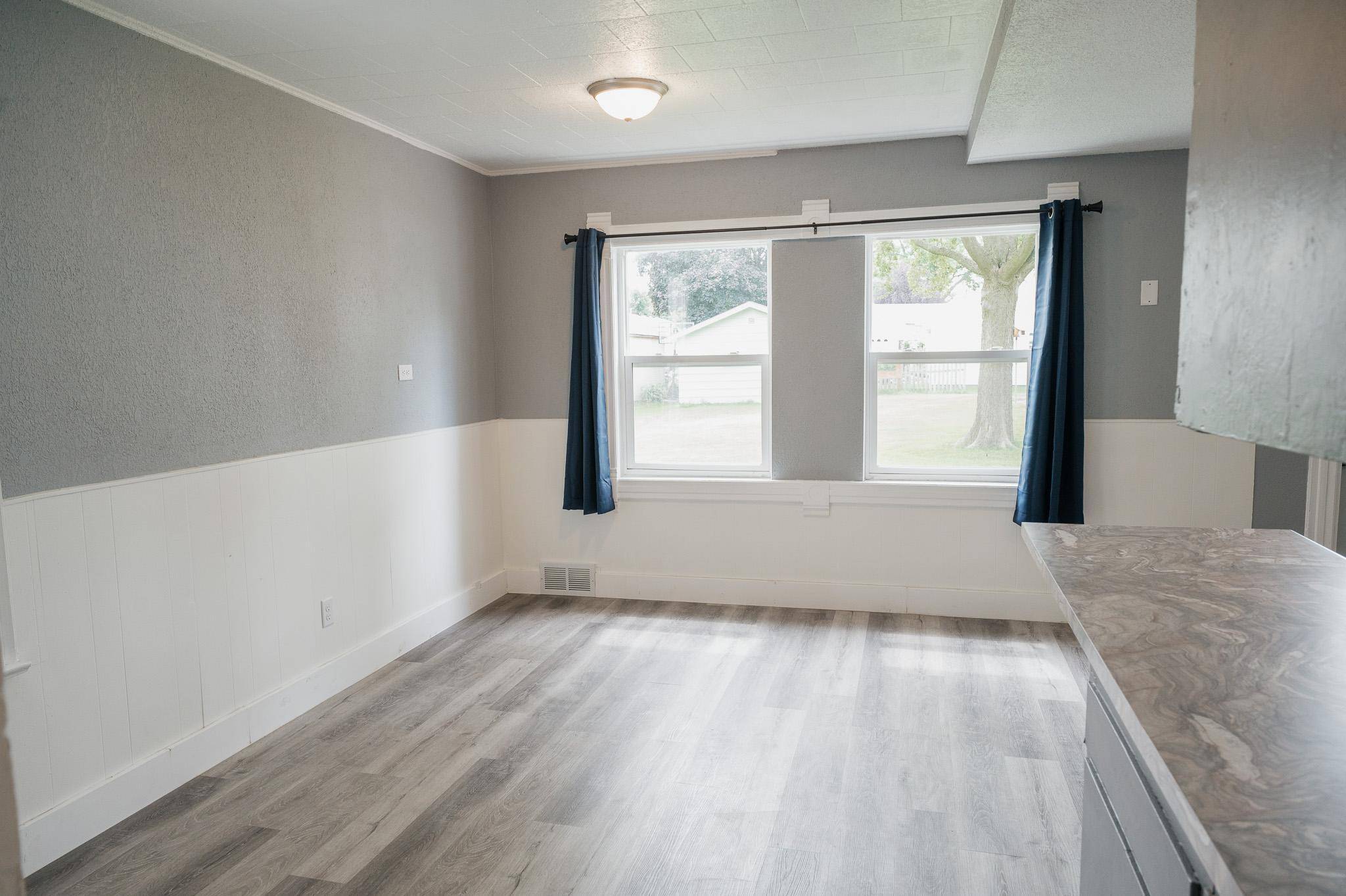 613 S Galbraith ST, Blue Earth, MN 56013