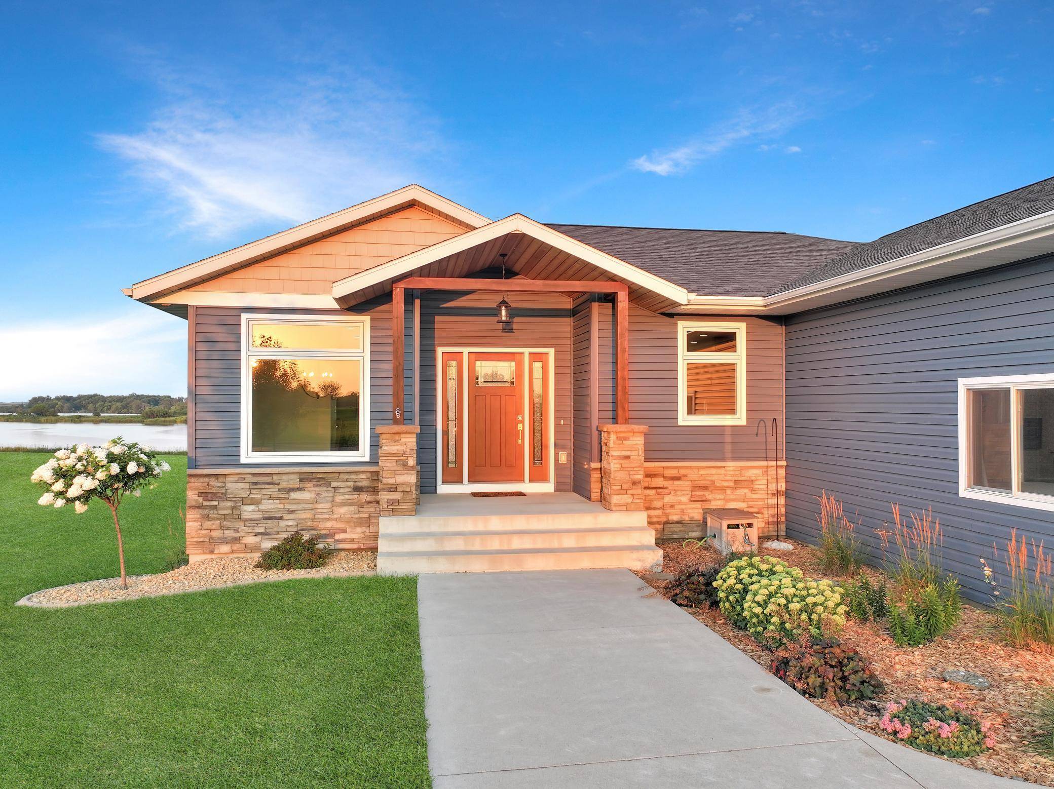 1090 Eastbay AVE, Balaton, MN 56115