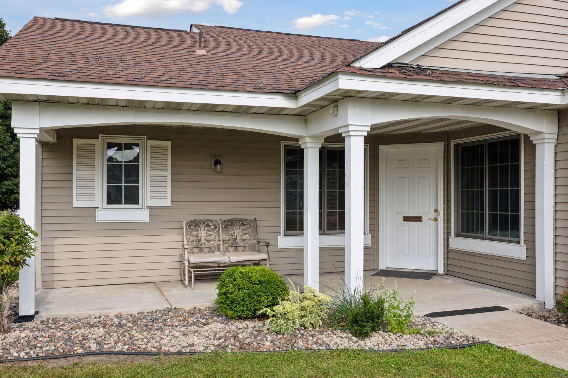 6542 Riverwood LN, Brooklyn Center, MN 55430