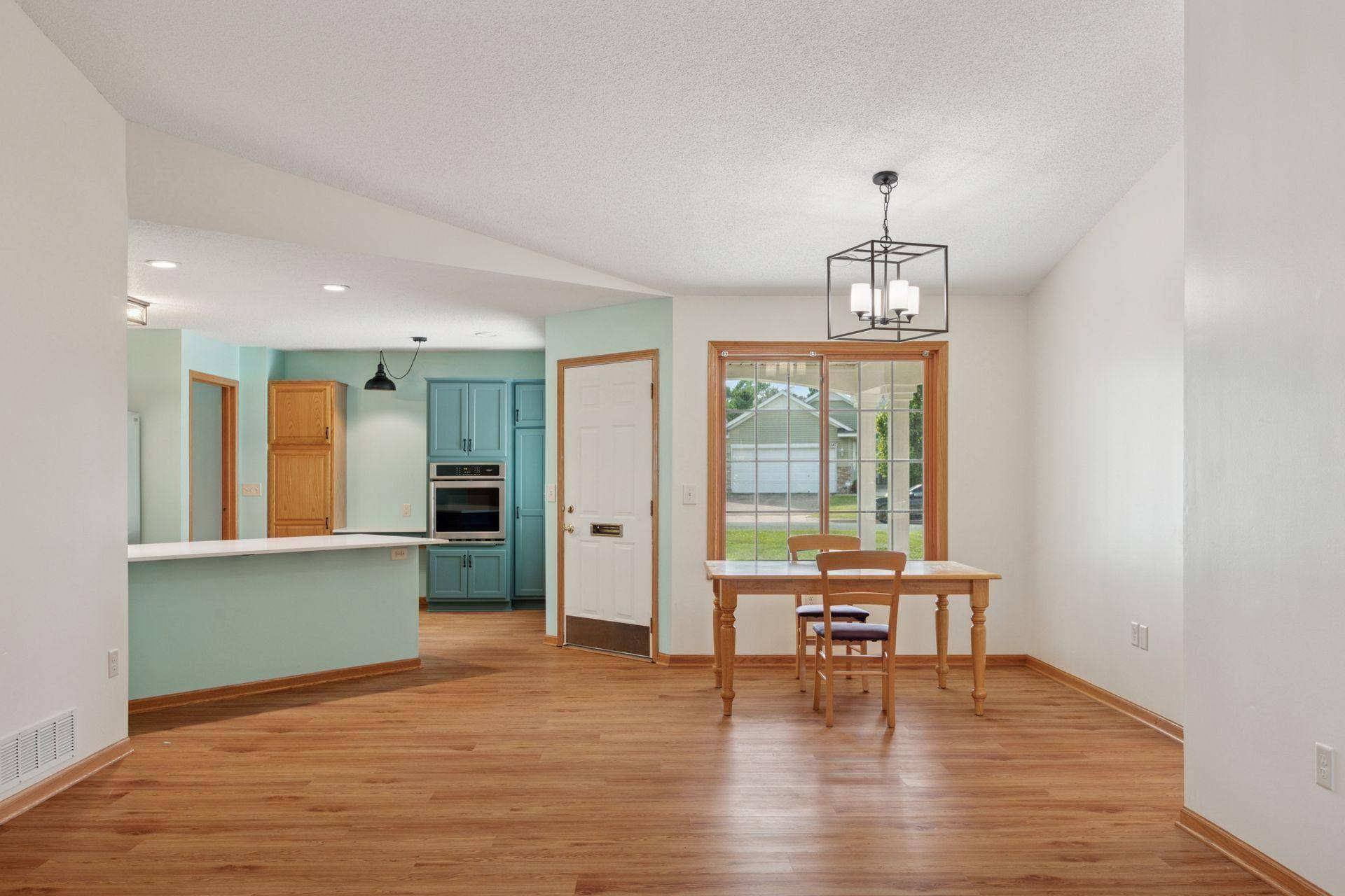 6542 Riverwood LN, Brooklyn Center, MN 55430