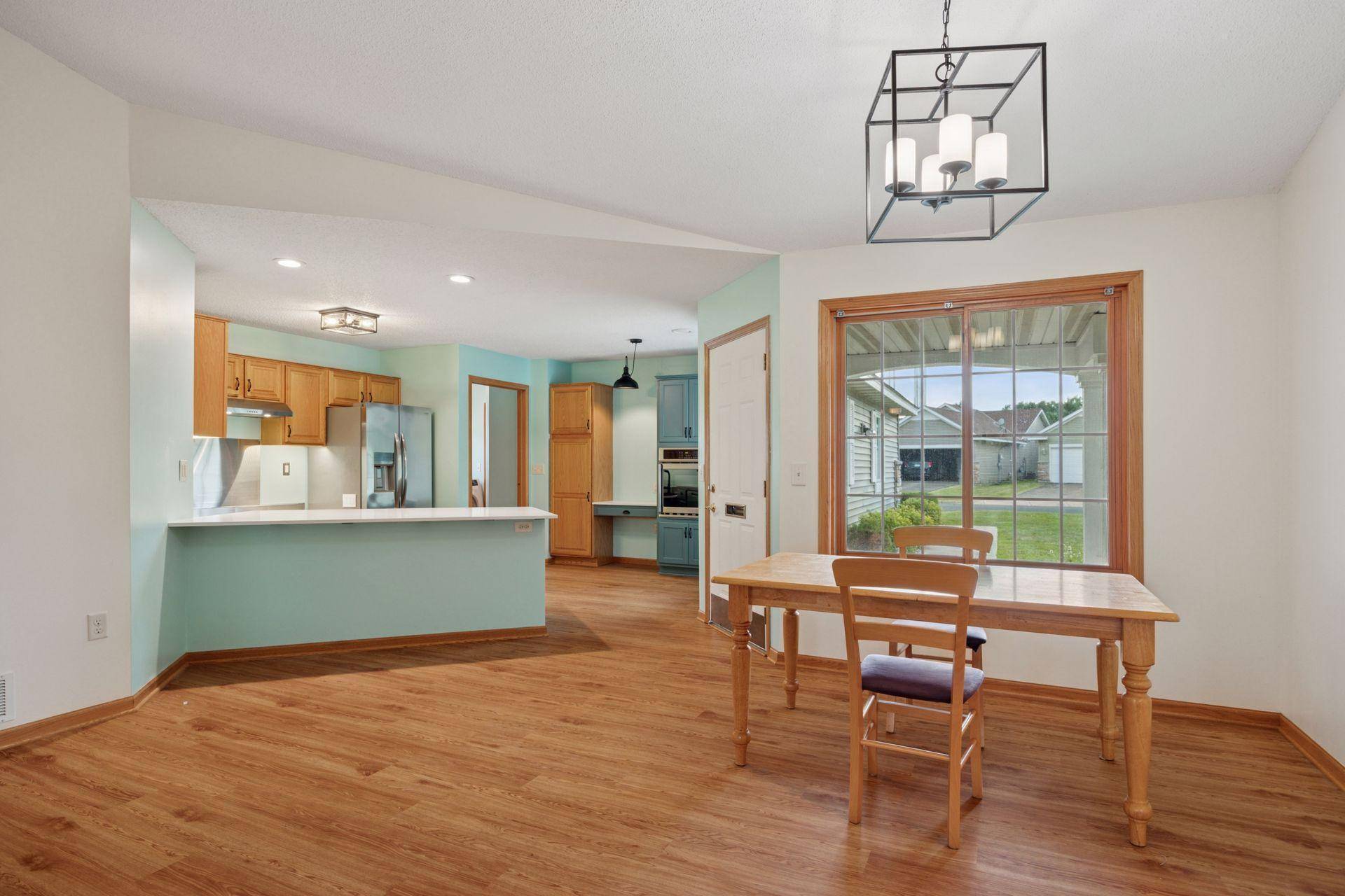 6542 Riverwood LN, Brooklyn Center, MN 55430