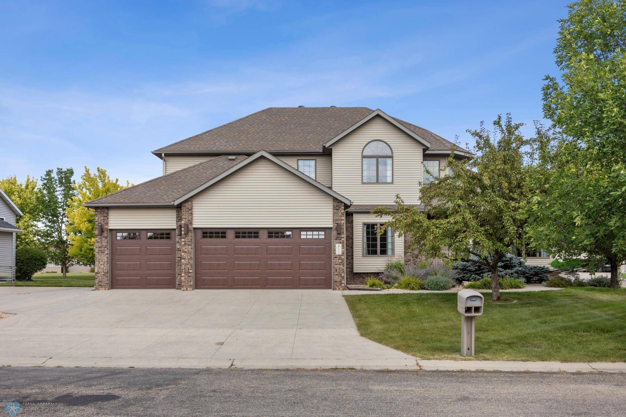 433 Kroshus DR, Dilworth, MN 56529
