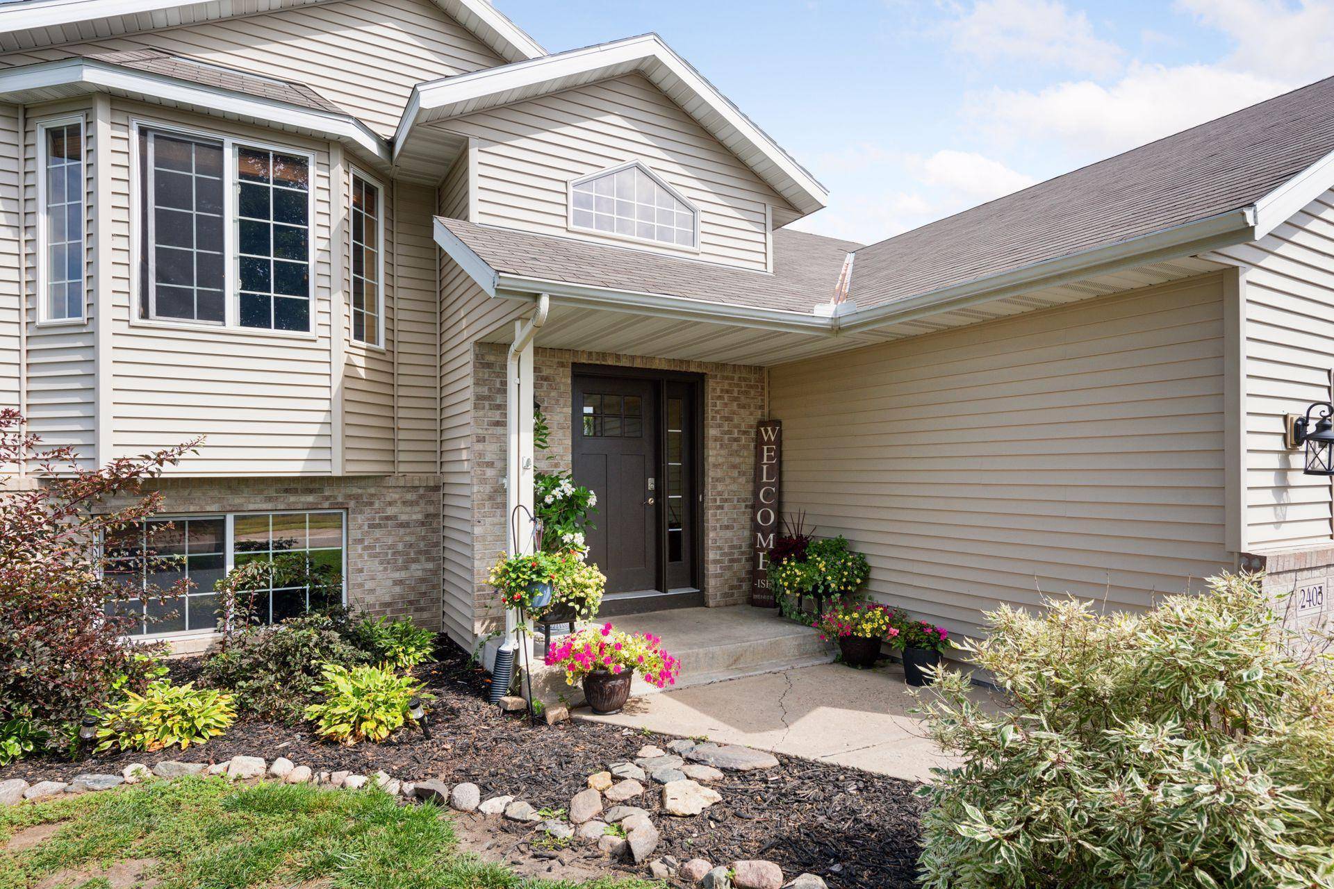 2403 Buffalo Ridge DR, Buffalo, MN 55313