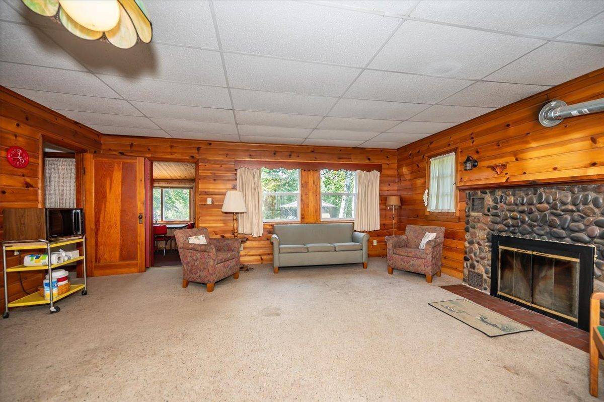 8977 Austin RD, Alborn, MN 55702