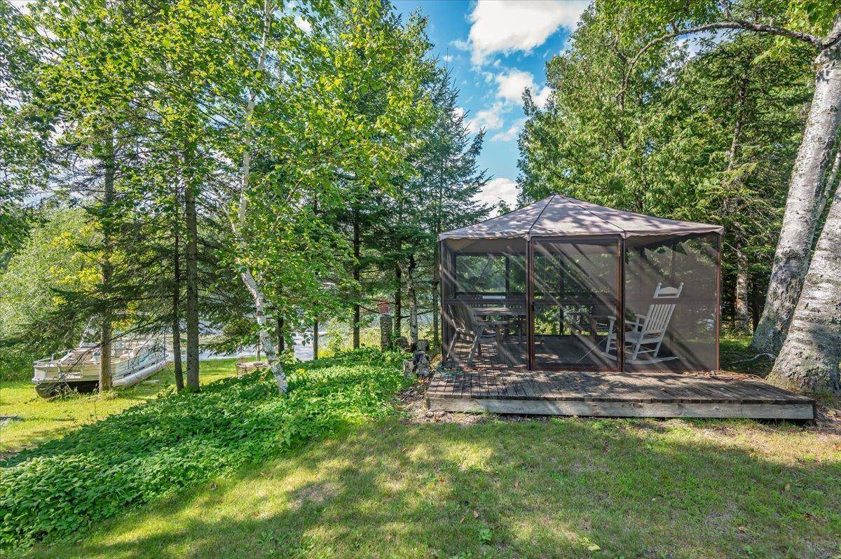 8977 Austin RD, Alborn, MN 55702