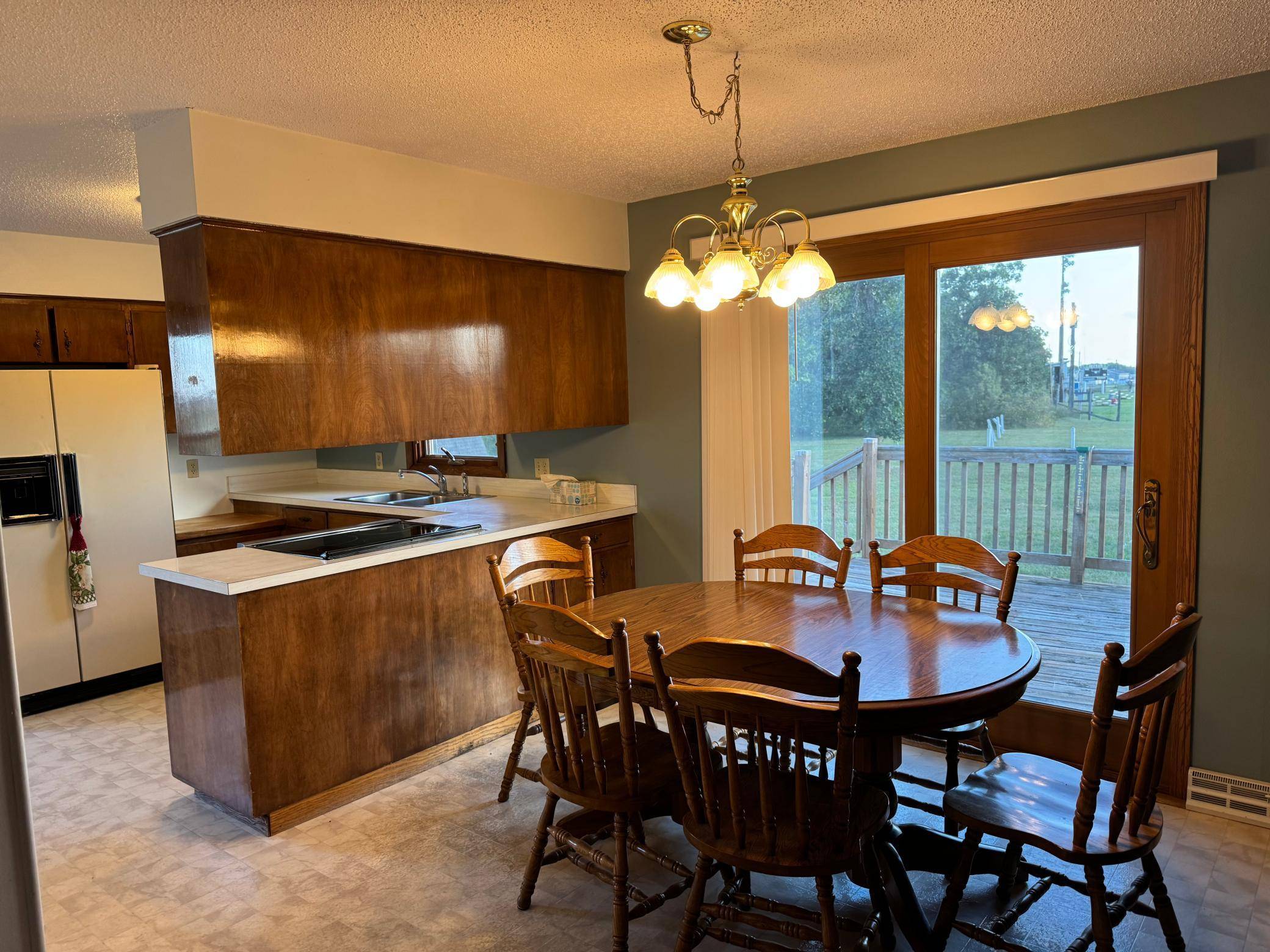 110 E Stokes AVE, Badger, MN 56714