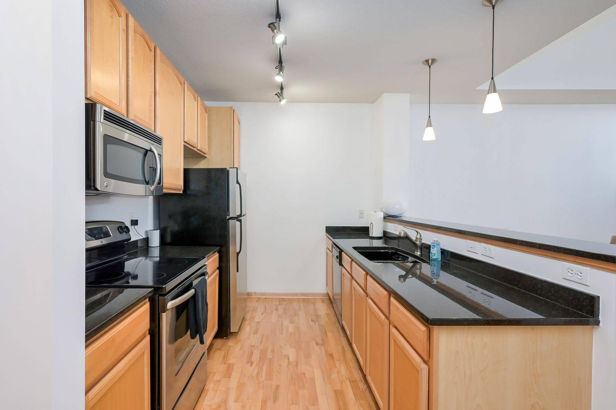 7601 Aldrich AVE S #407, Richfield, MN 55423