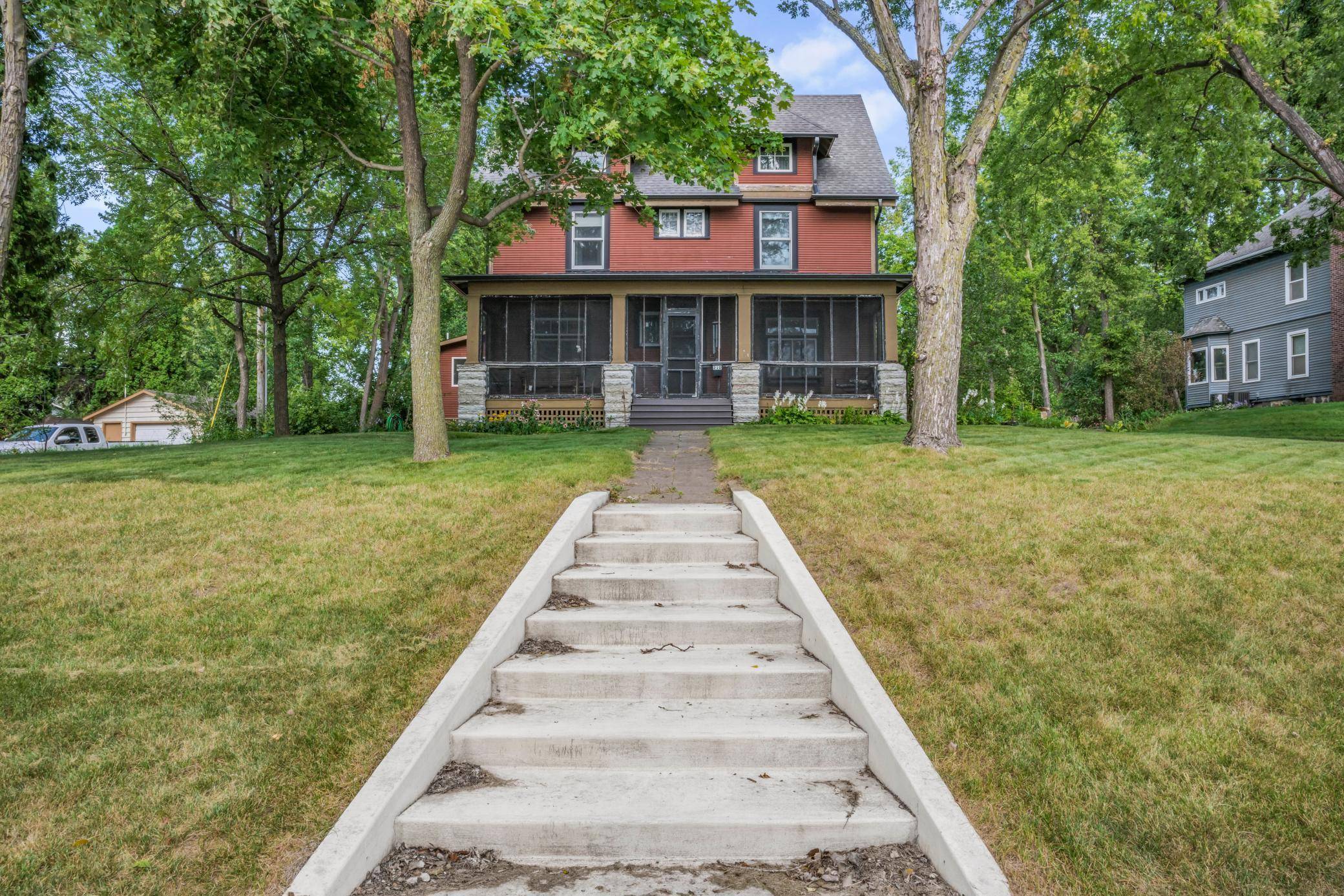 210 Lake BLVD S, Buffalo, MN 55313