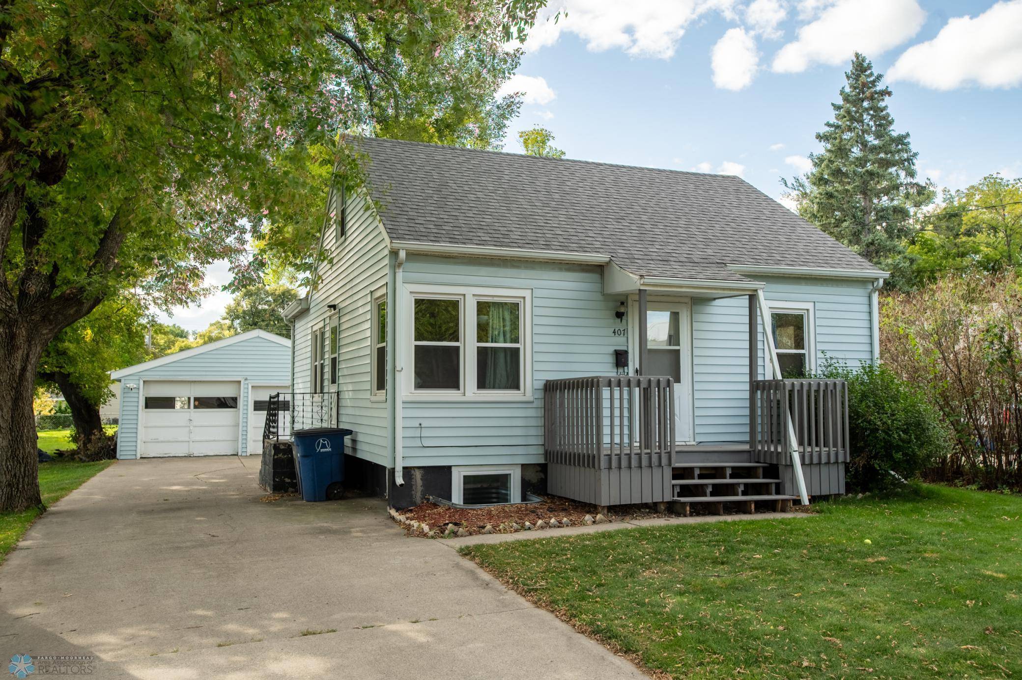 407 15th ST N, Moorhead, MN 56560