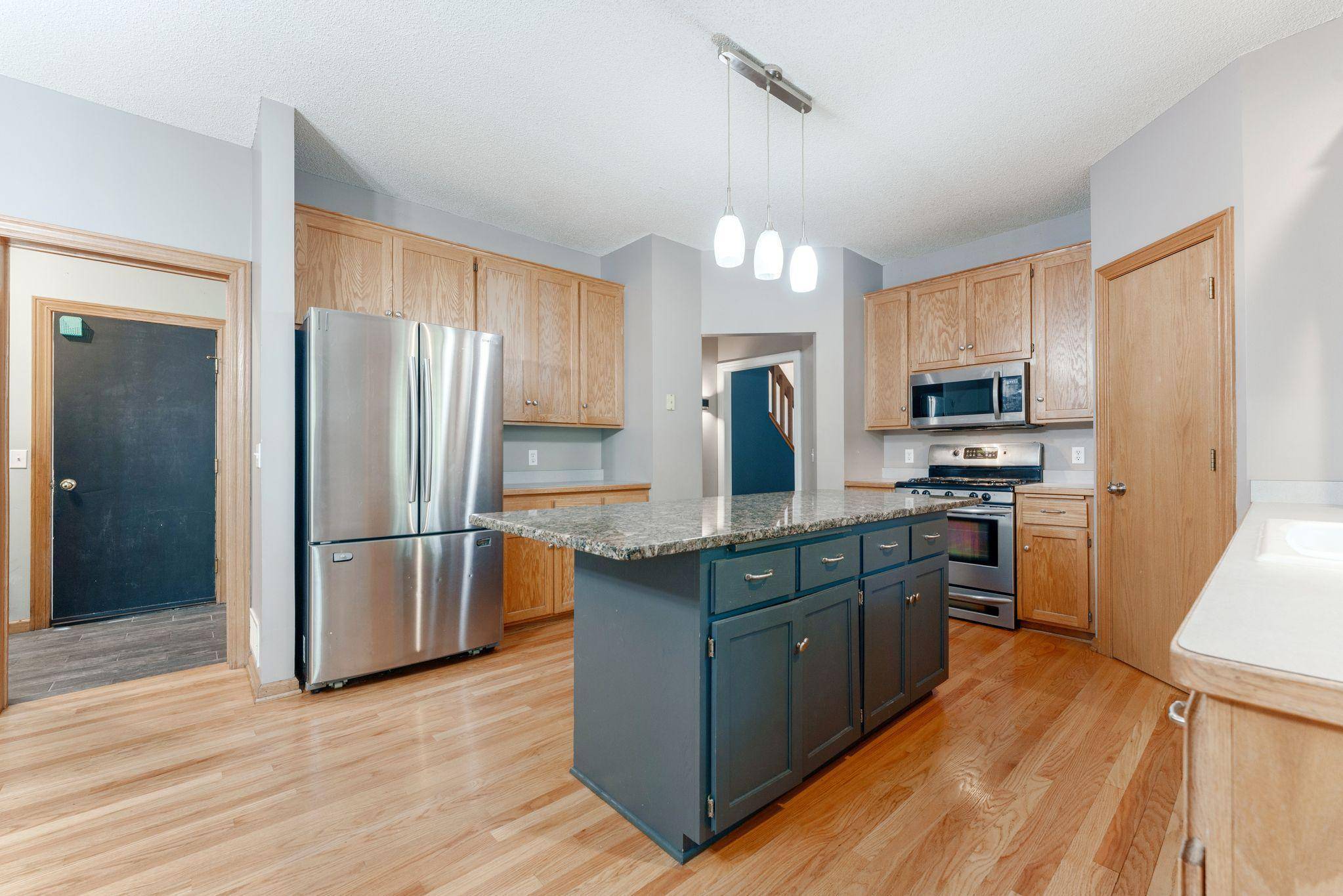 18720 Kanabec CT, Lakeville, MN 55044