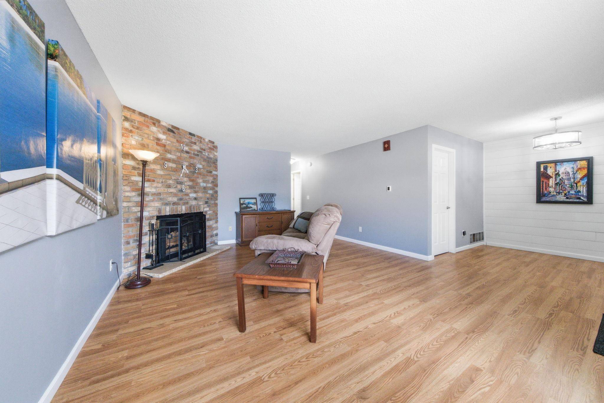 13396 Hughes CT, Apple Valley, MN 55124