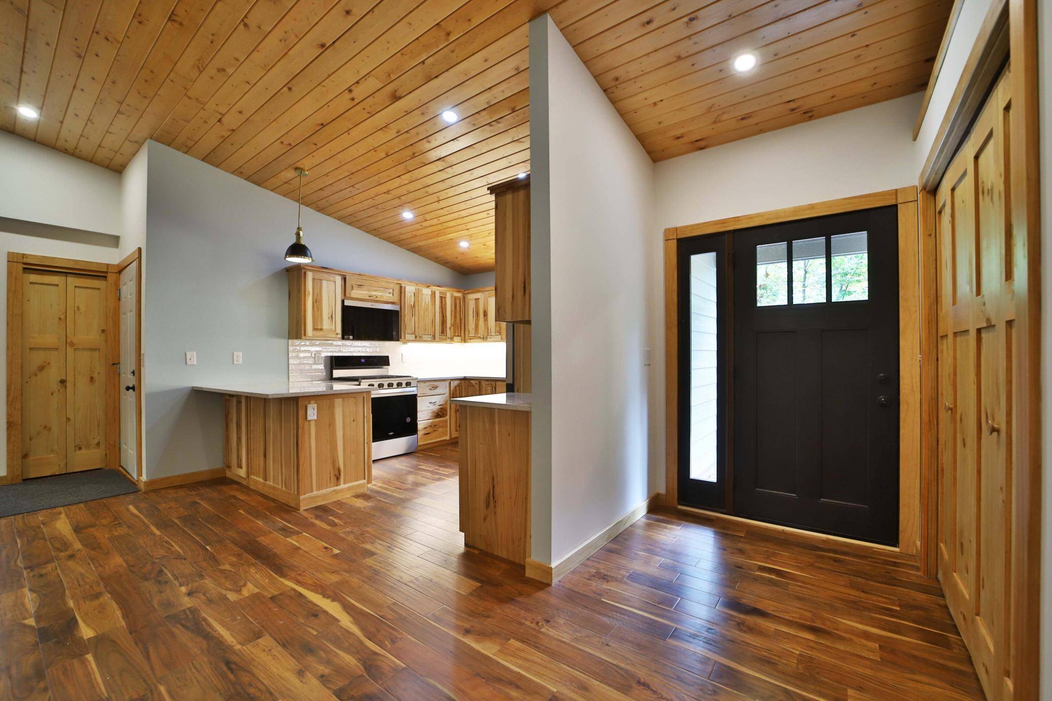 40161 Paradise DR, Browerville, MN 56438