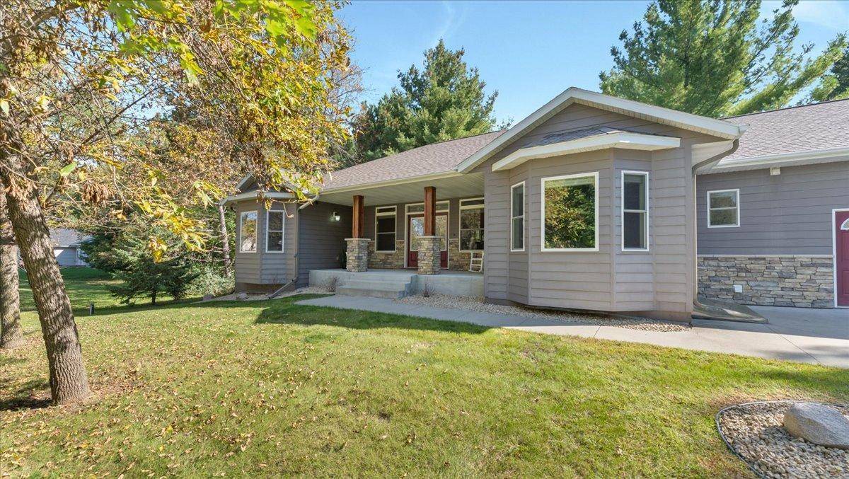 3411 Pawnee DR SE, Alexandria, MN 56308