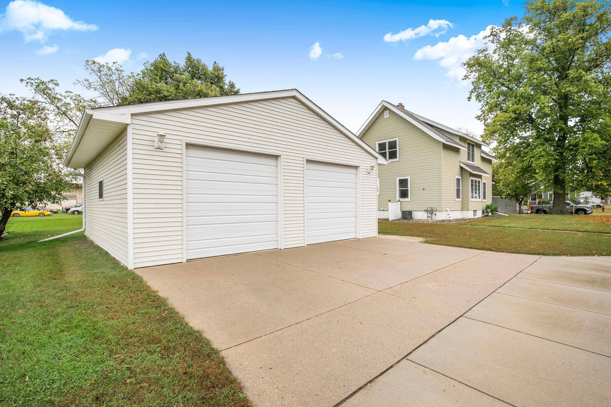 122 2nd AVE S, Brownton, MN 55312