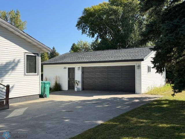 412 13th ST N, Breckenridge, MN 56520