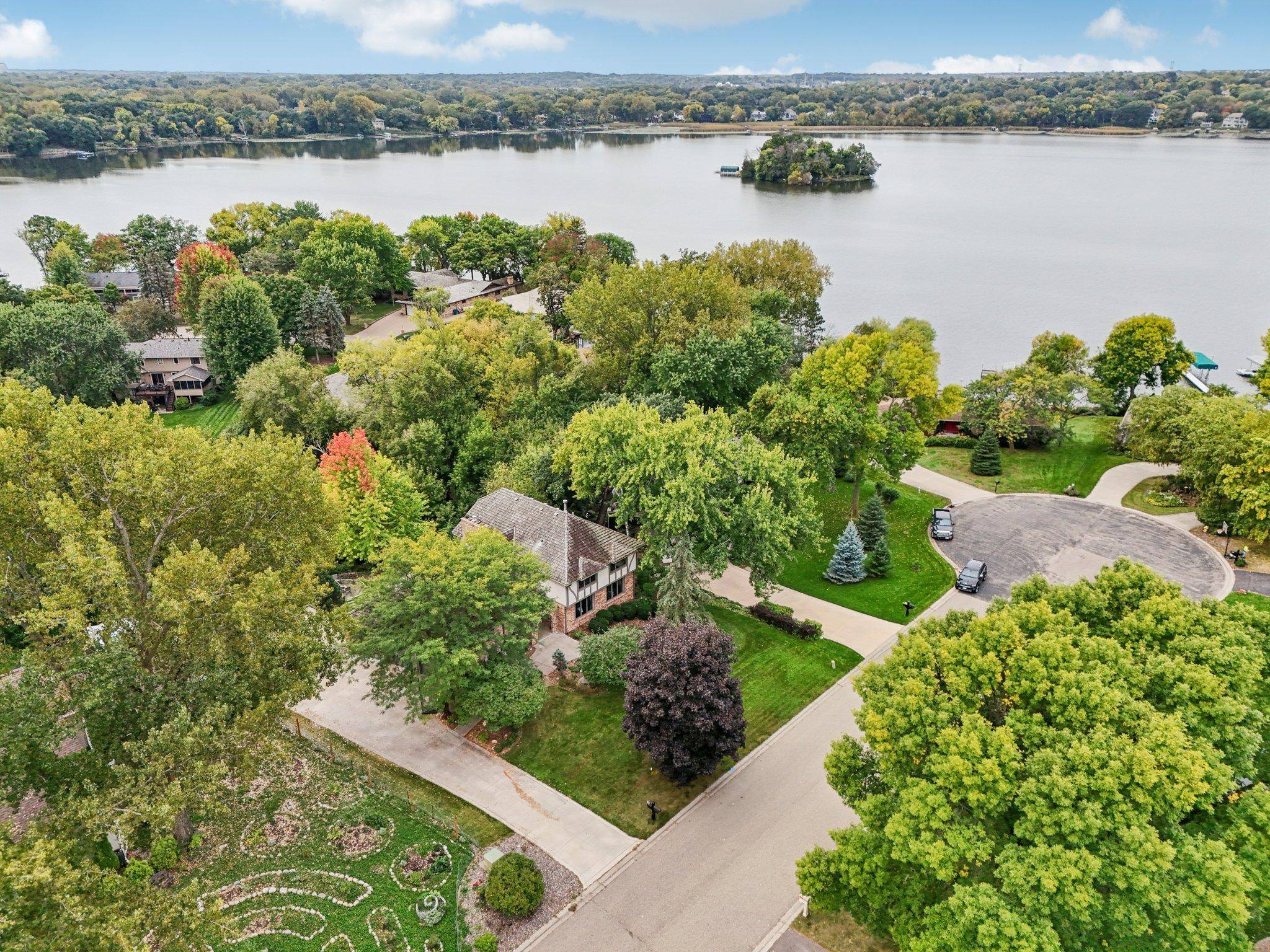 11535 57th AVE N, Plymouth, MN 55442