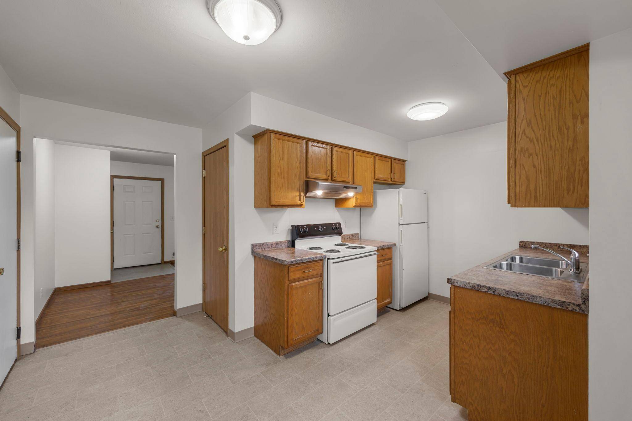249 Elm DR, Apple Valley, MN 55124