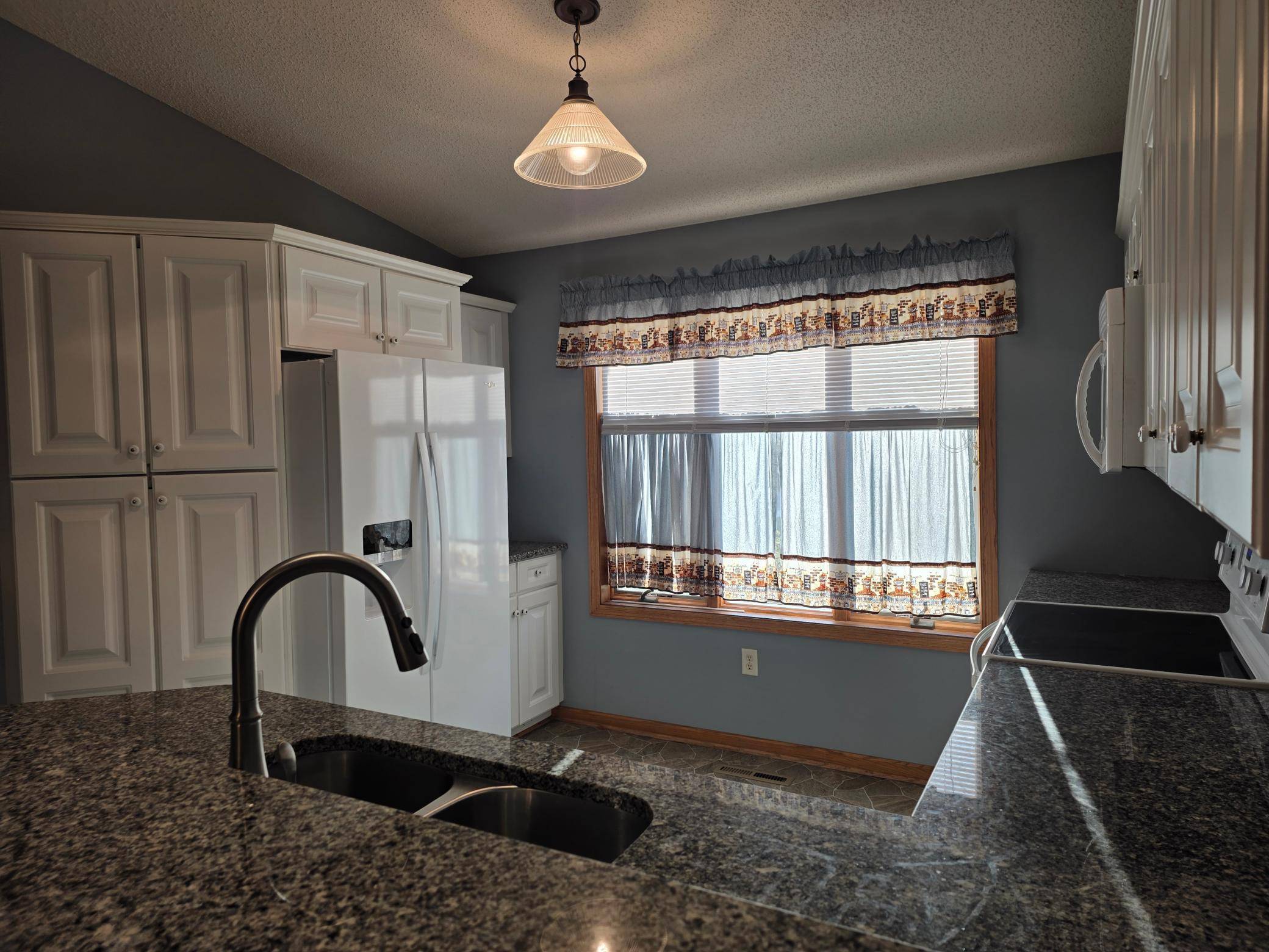 603 3rd AVE NW, Byron, MN 55920