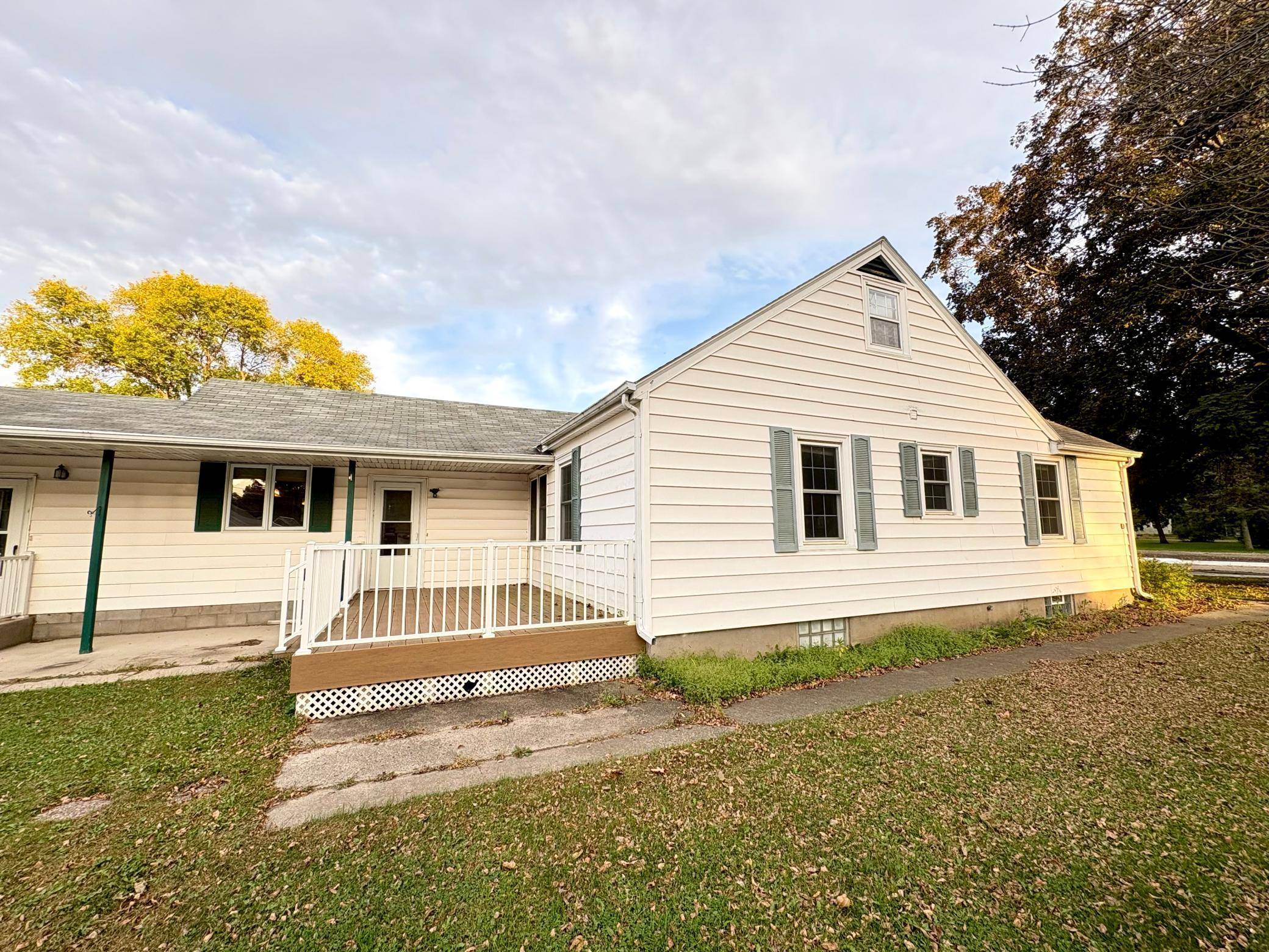 429 E Rooney AVE, Appleton, MN 56208
