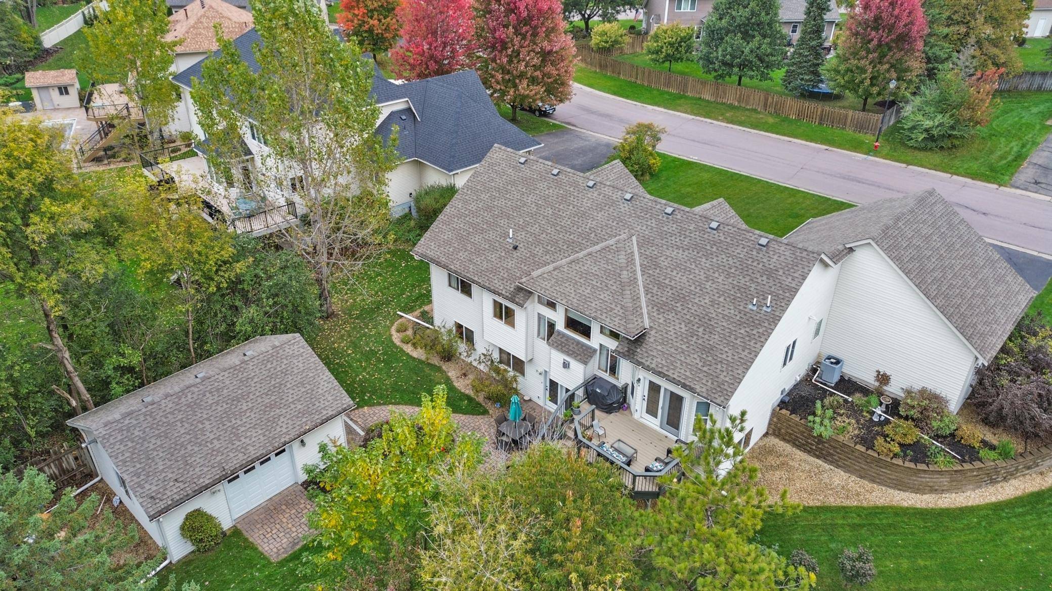 5040 127th ST W, Apple Valley, MN 55124