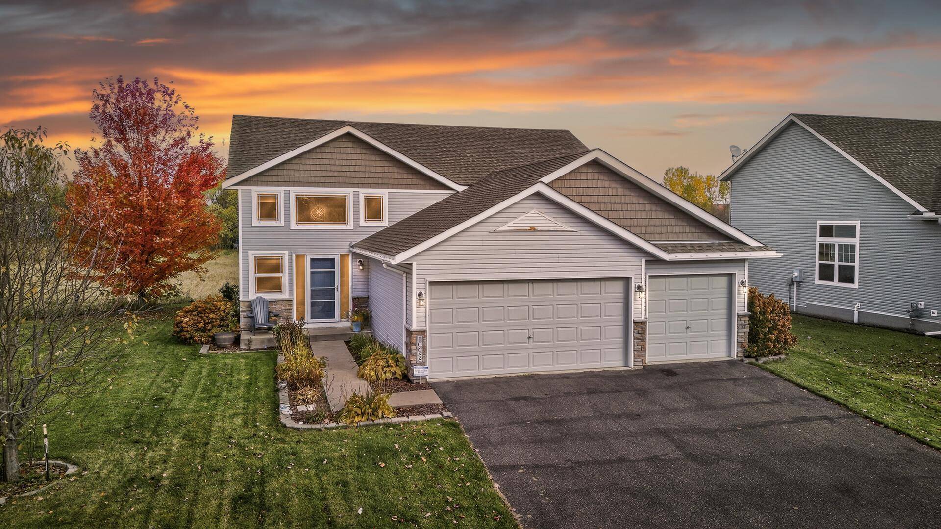 10688 51st ST NE, Albertville, MN 55301