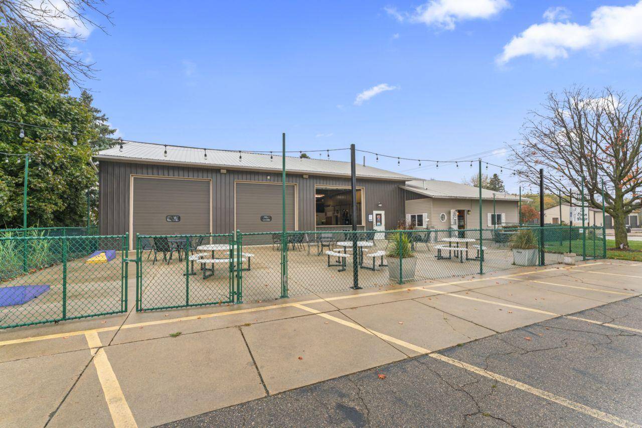 2405 4th ST NW, Austin, MN 55912